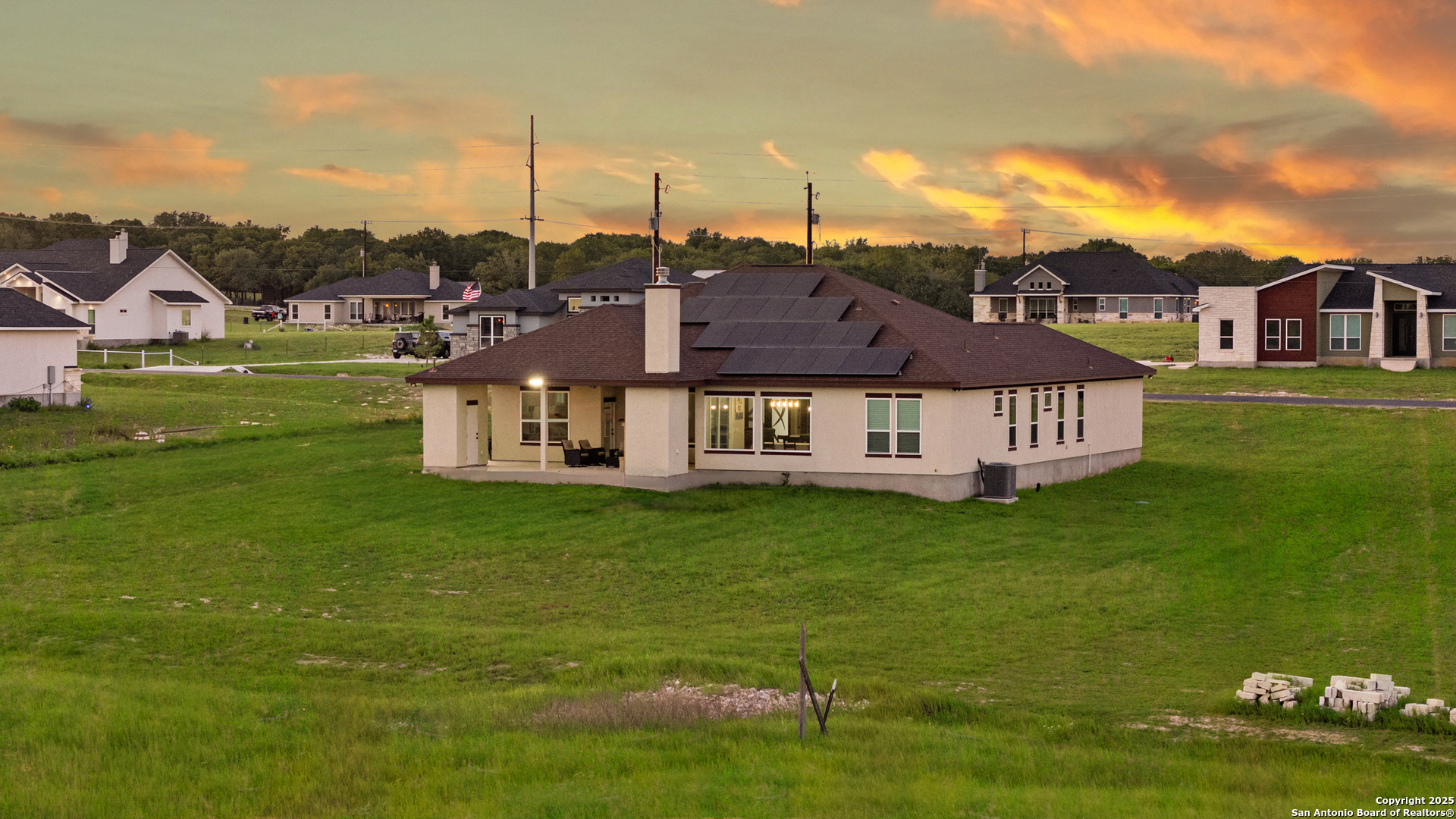 140 Summer Meadow Dr