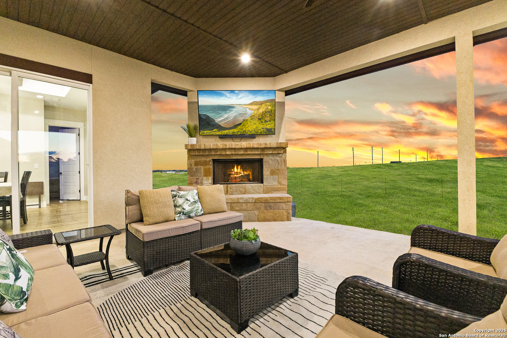 140 Summer Meadow Dr