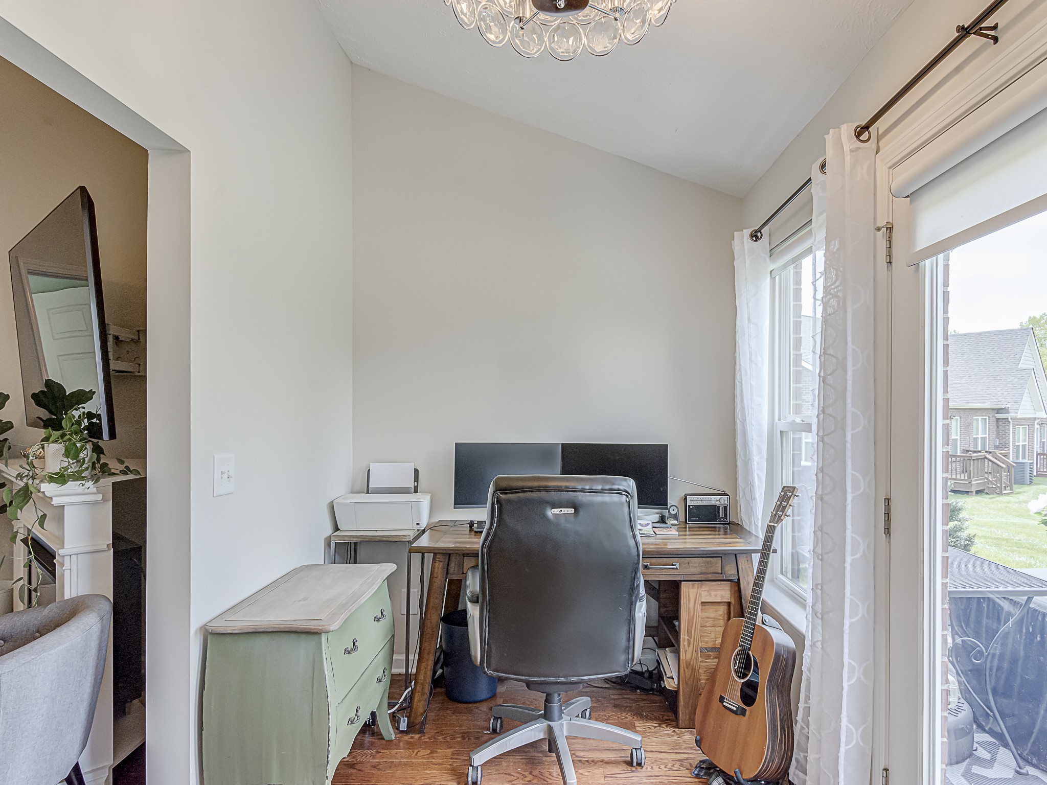 395 Devon Chase Hl Unit: 6402