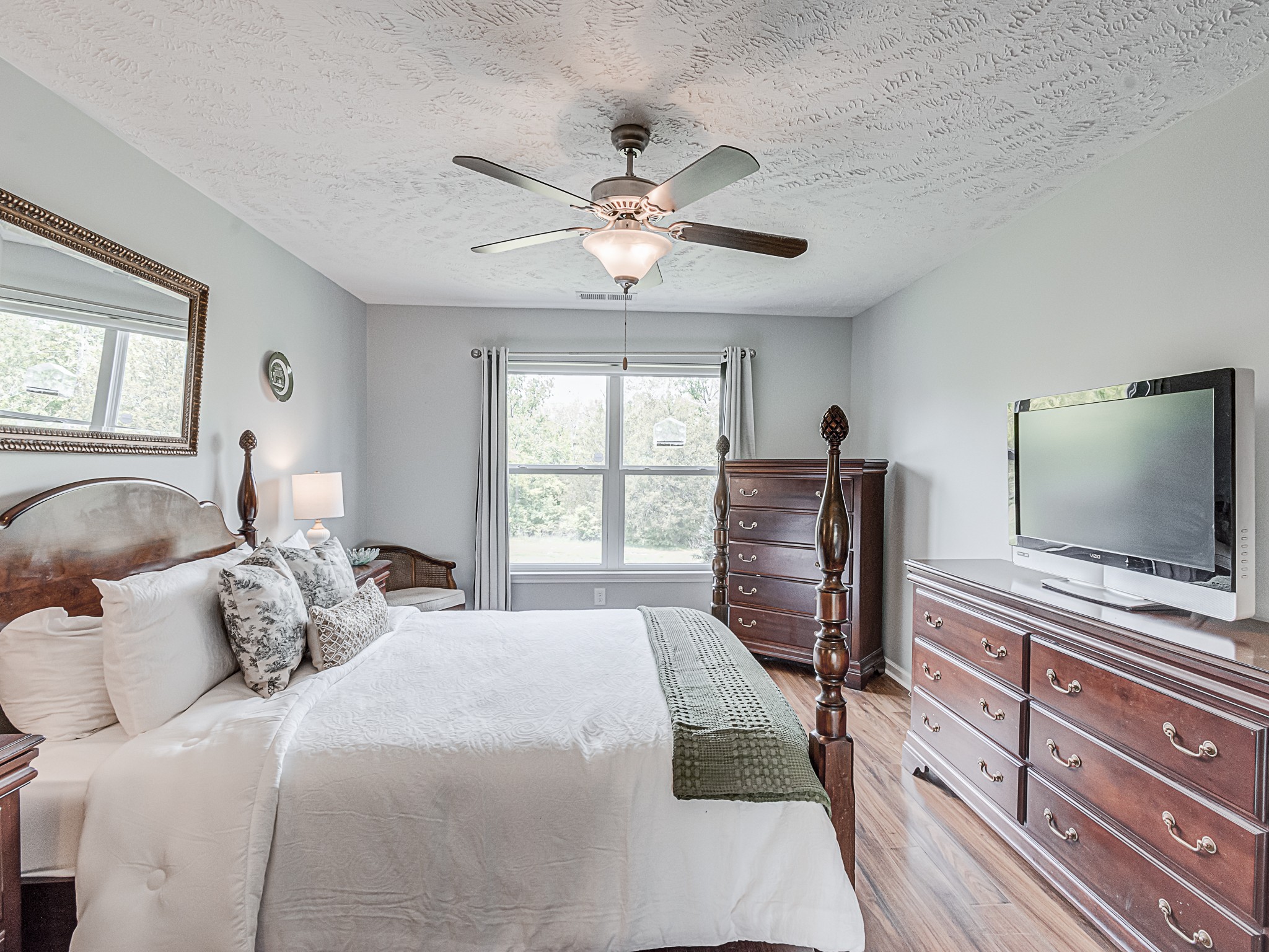 395 Devon Chase Hl Unit: 6402