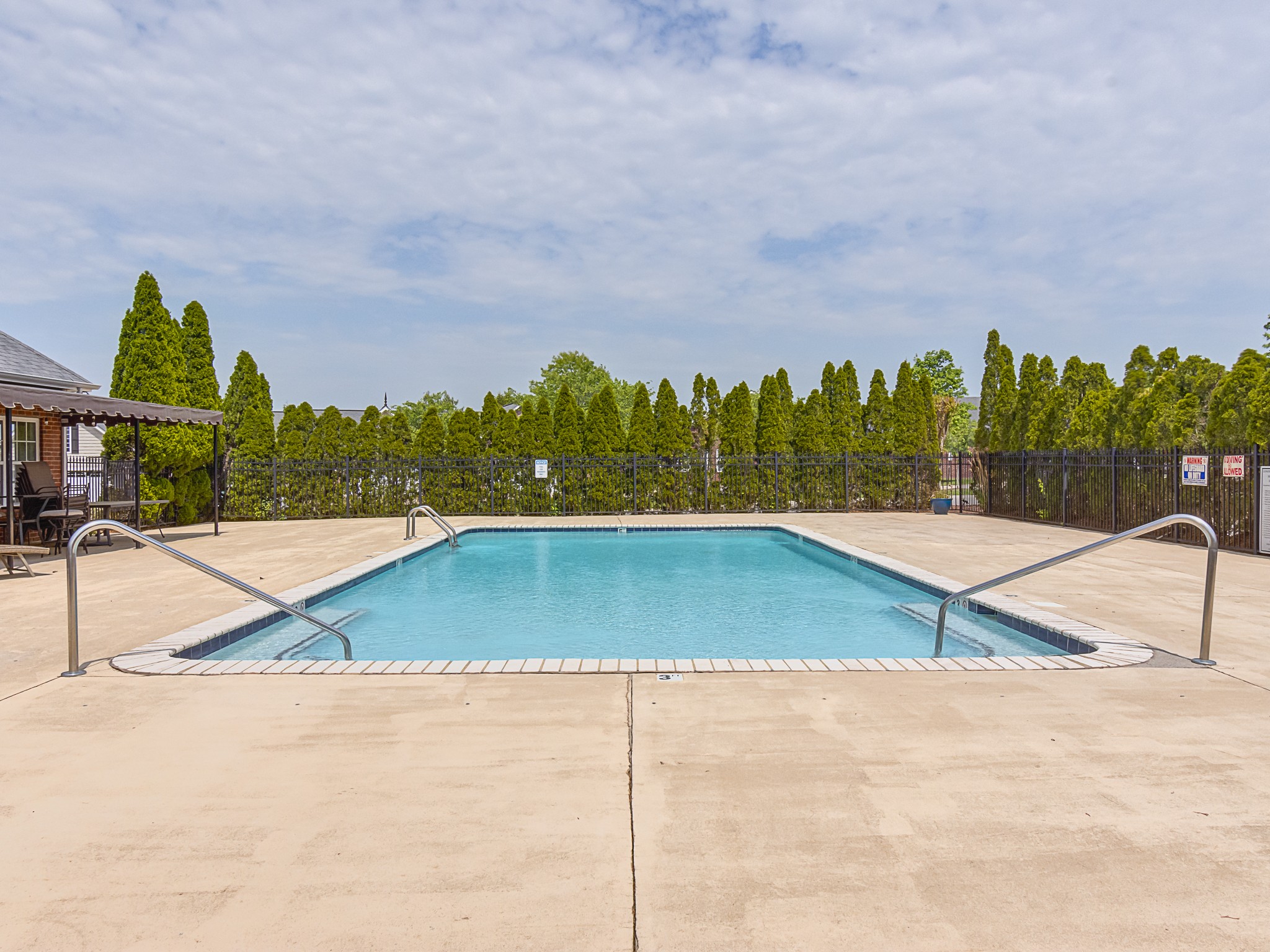 395 Devon Chase Hl Unit: 6402