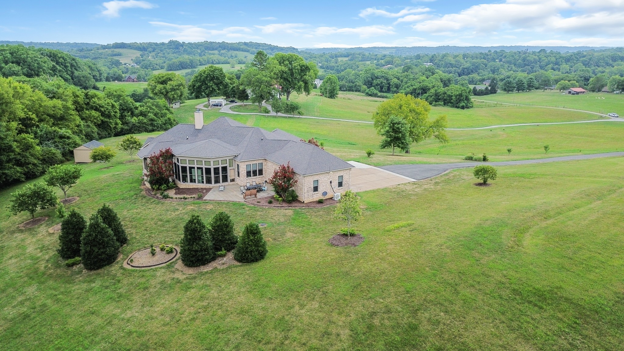 1047 Limestone Ln