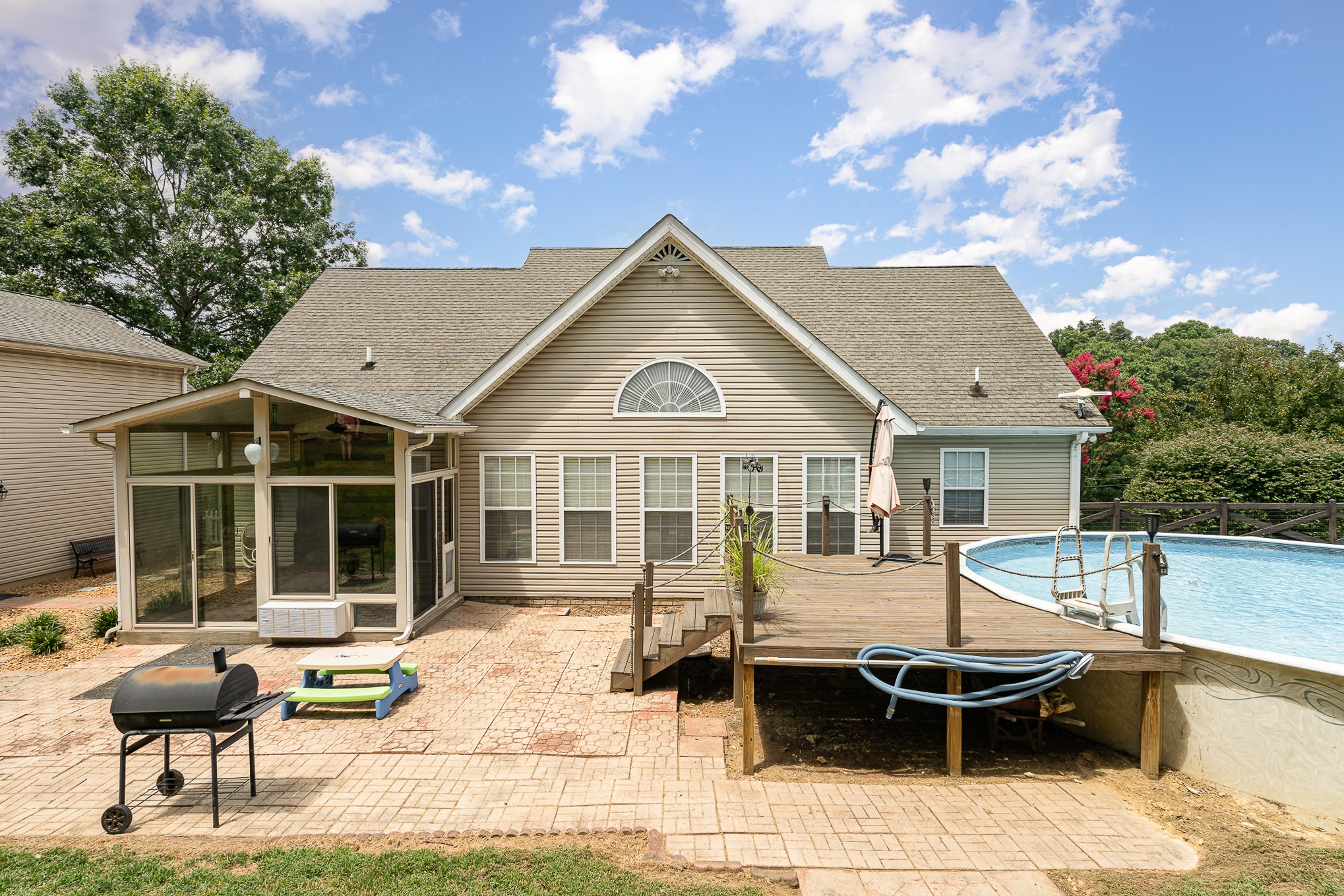 1024 Smith Thompson Rd