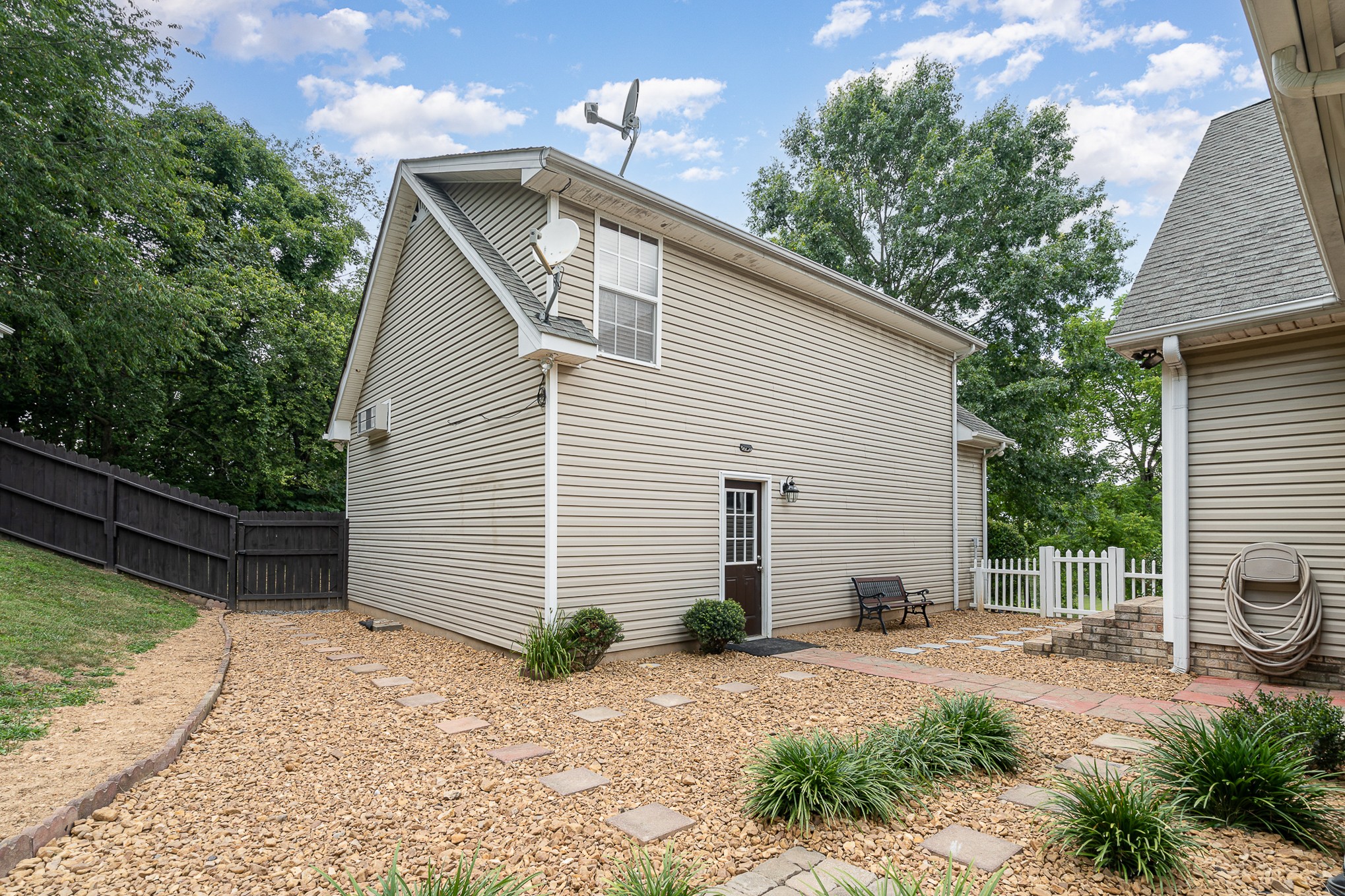 1024 Smith Thompson Rd