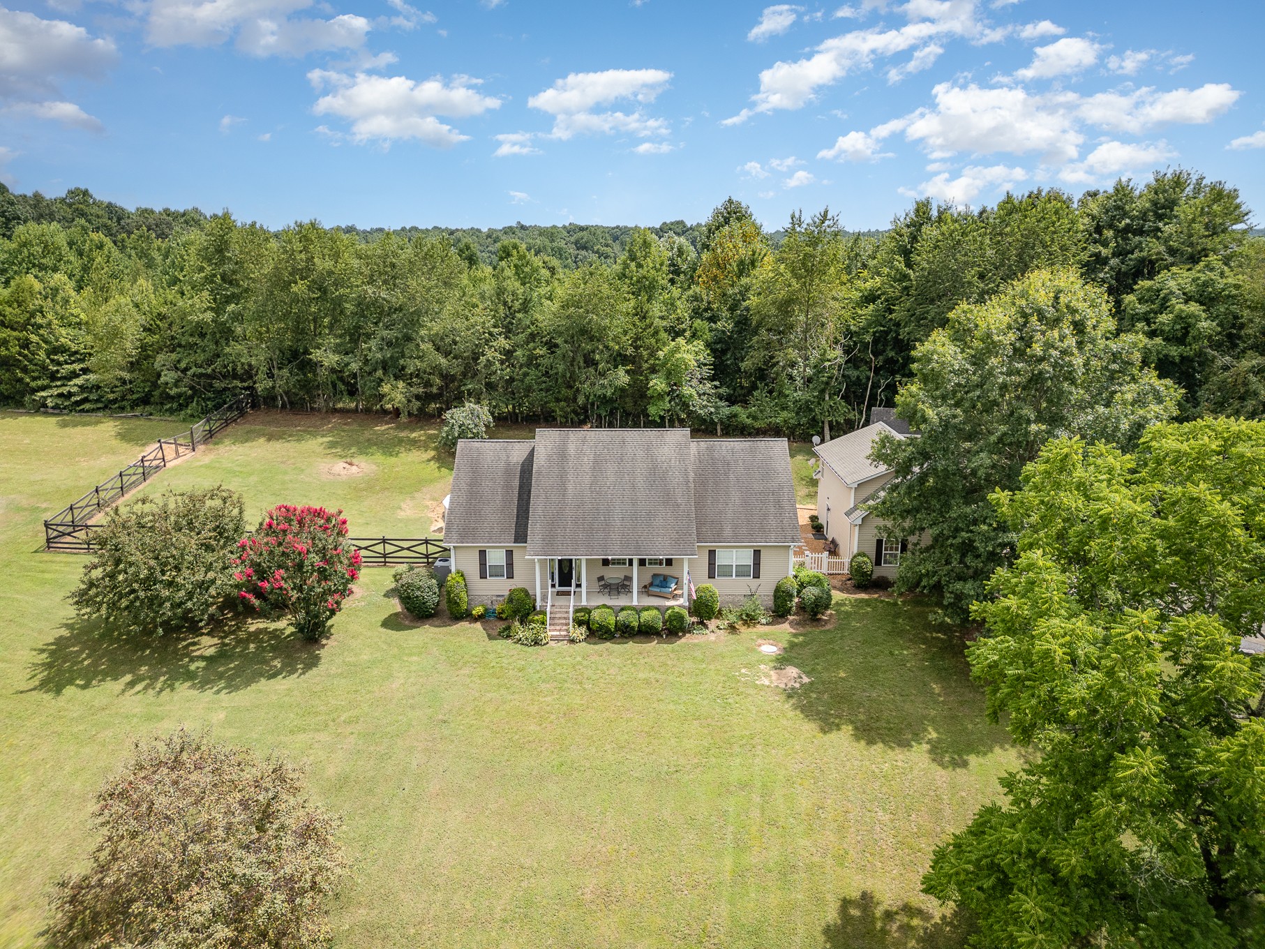 1024 Smith Thompson Rd