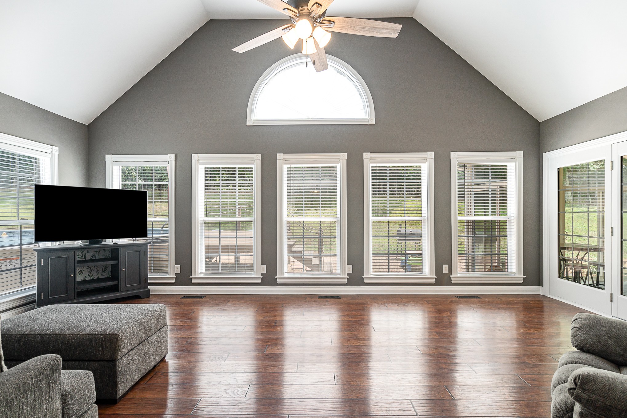 1024 Smith Thompson Rd