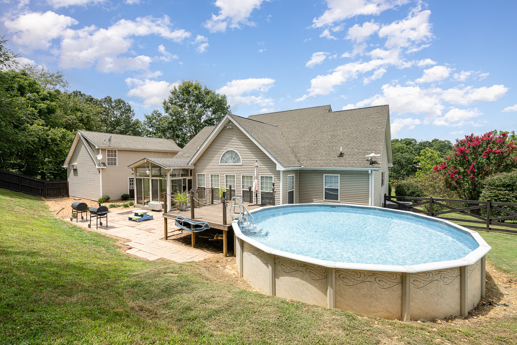 1024 Smith Thompson Rd