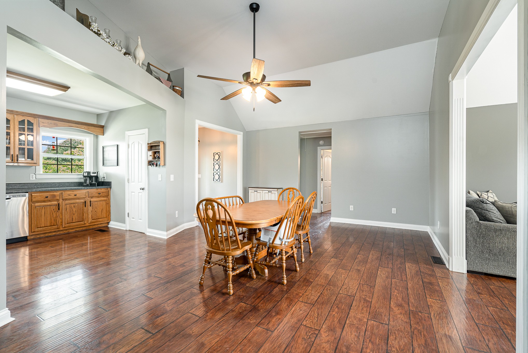 1024 Smith Thompson Rd