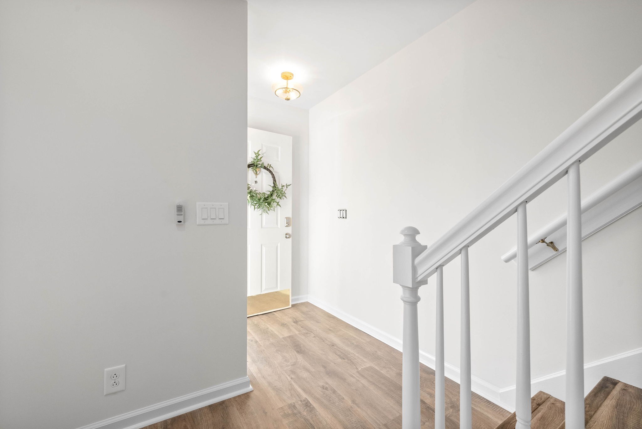 112 Champney Ct