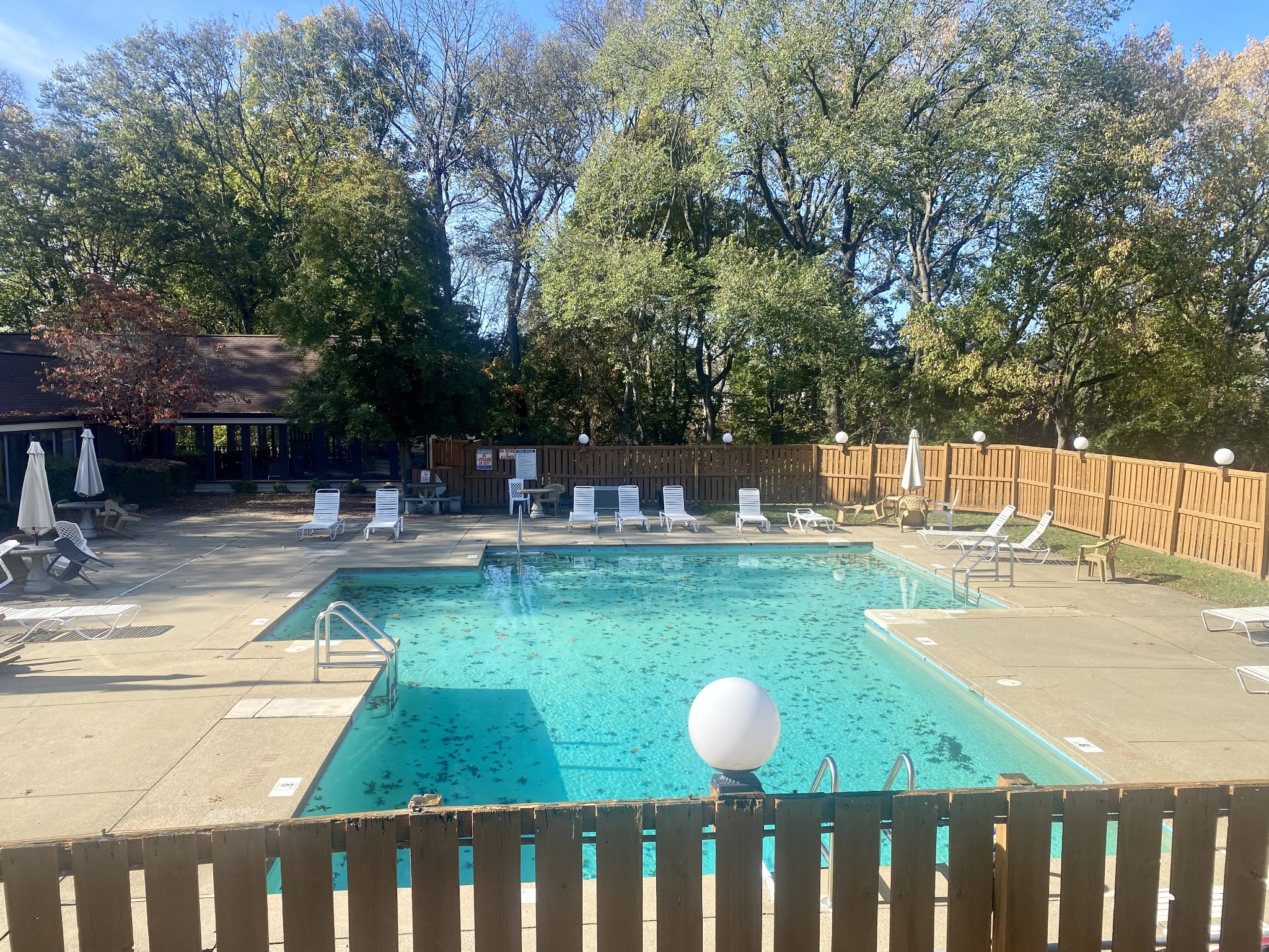 4835 Quail Hollow Dr