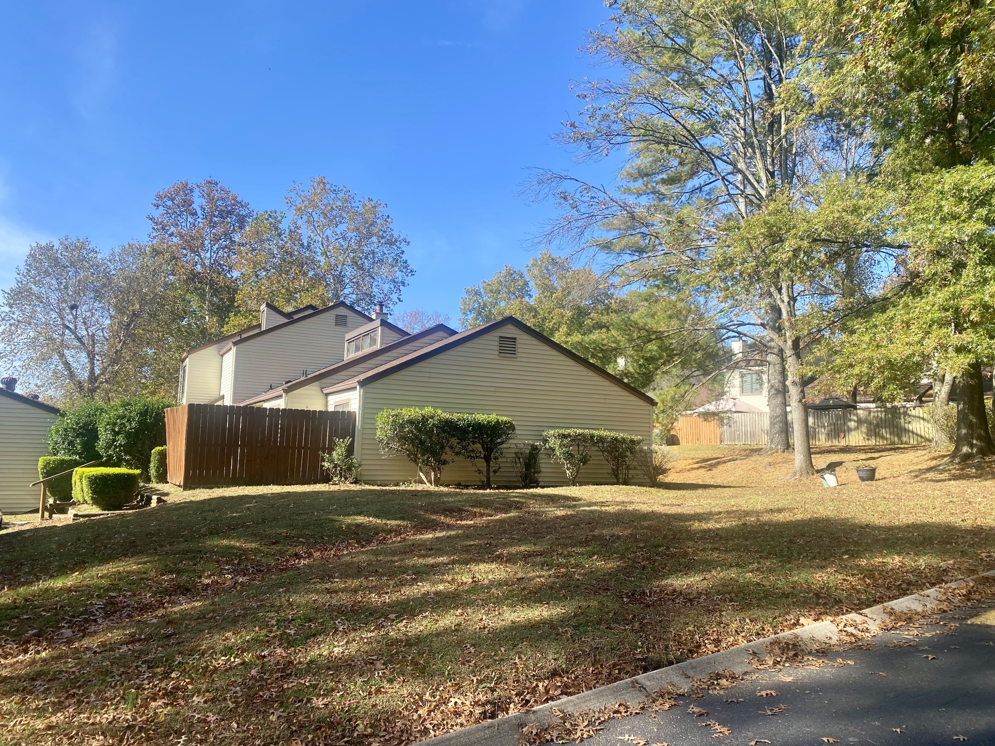 4835 Quail Hollow Dr