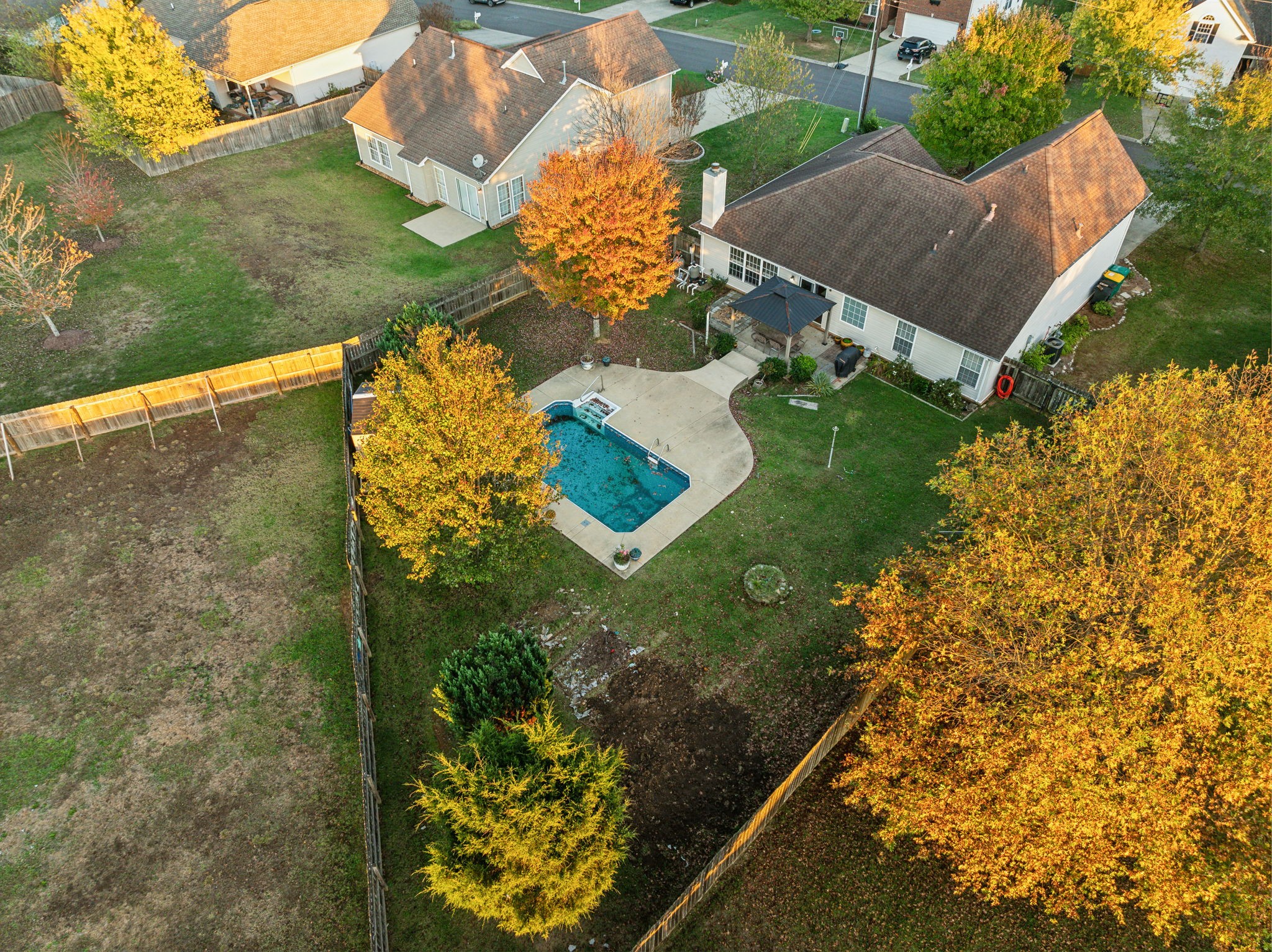 3329 Monoco Dr