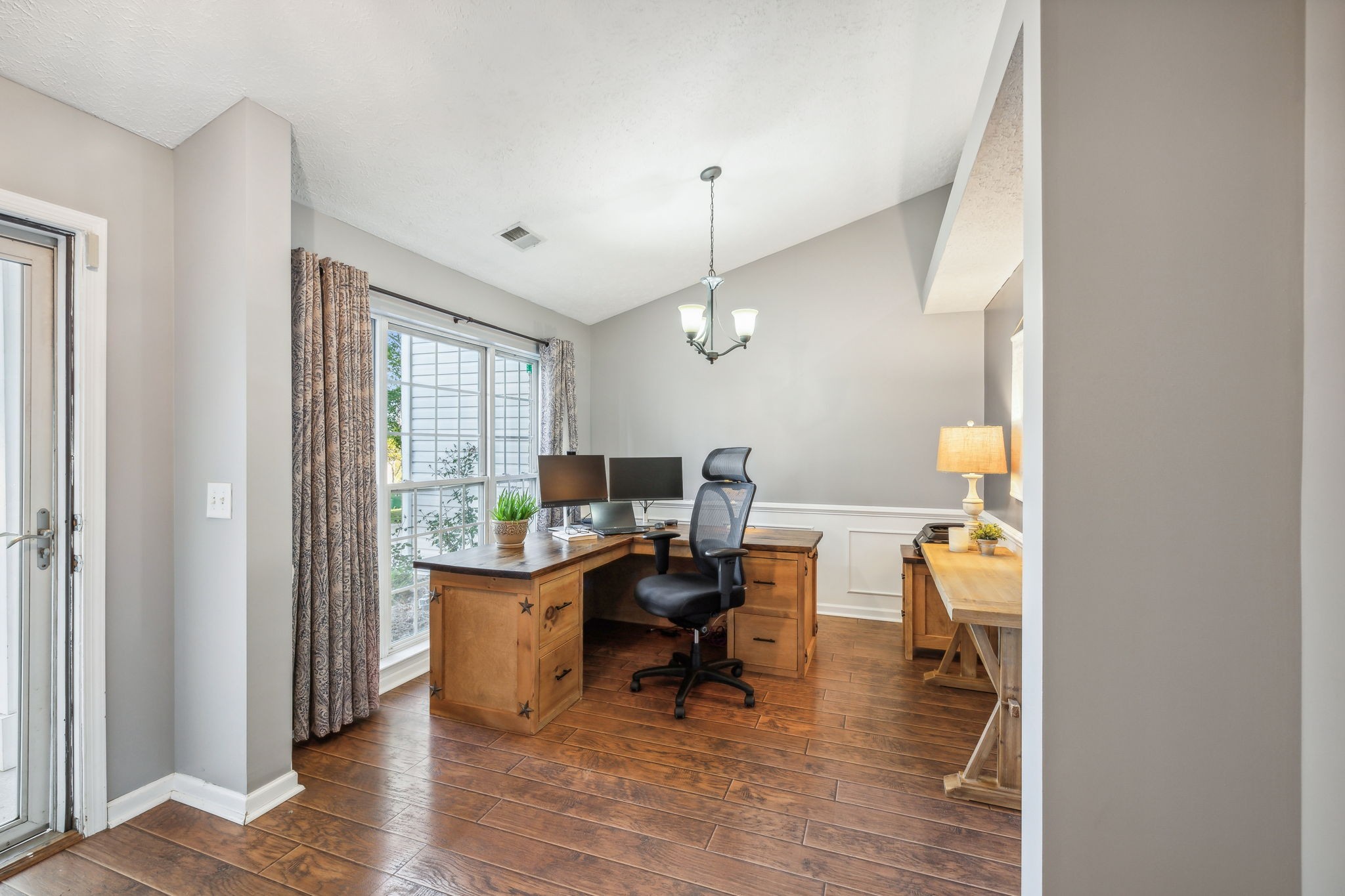 3329 Monoco Dr