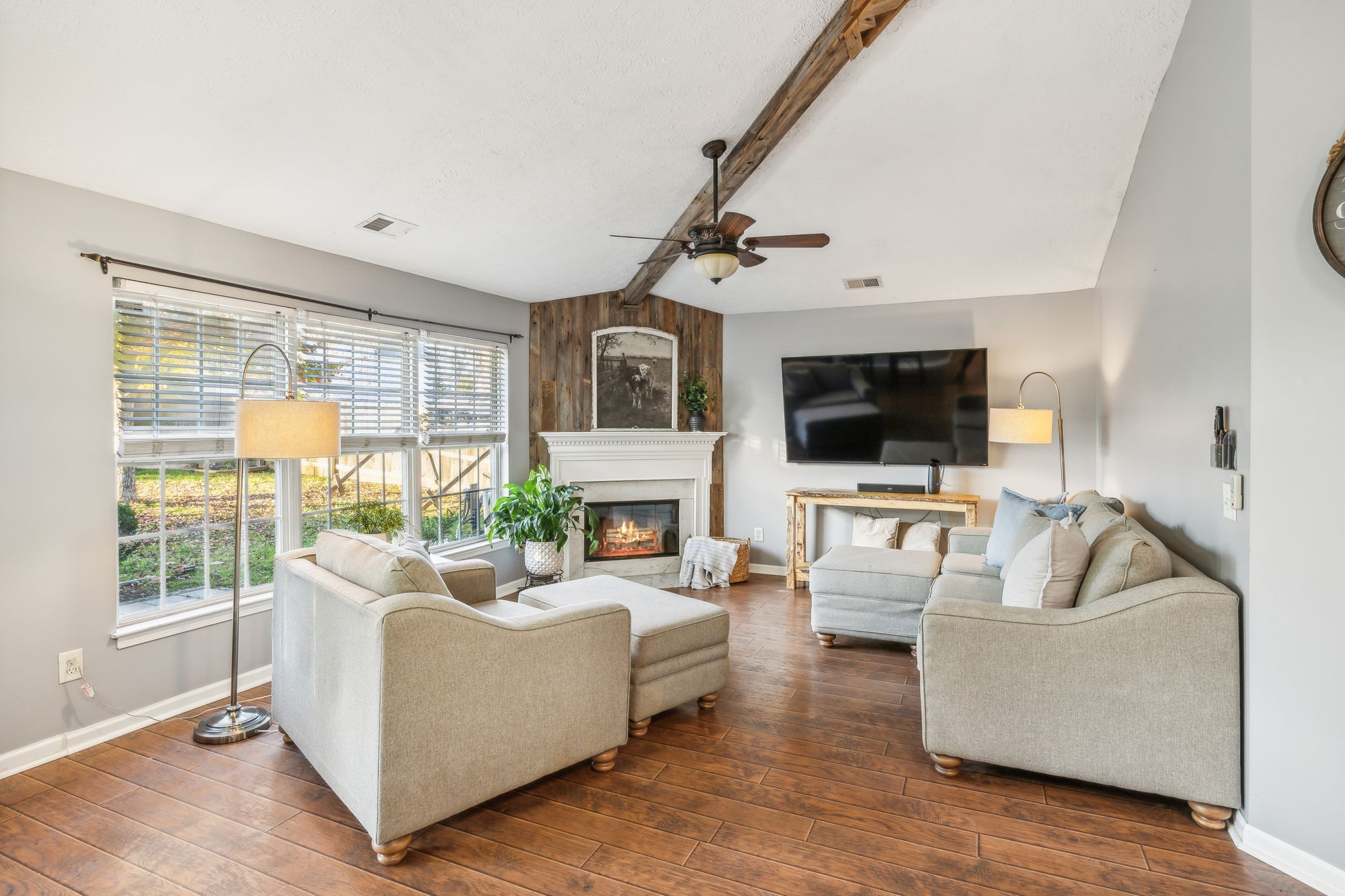 3329 Monoco Dr