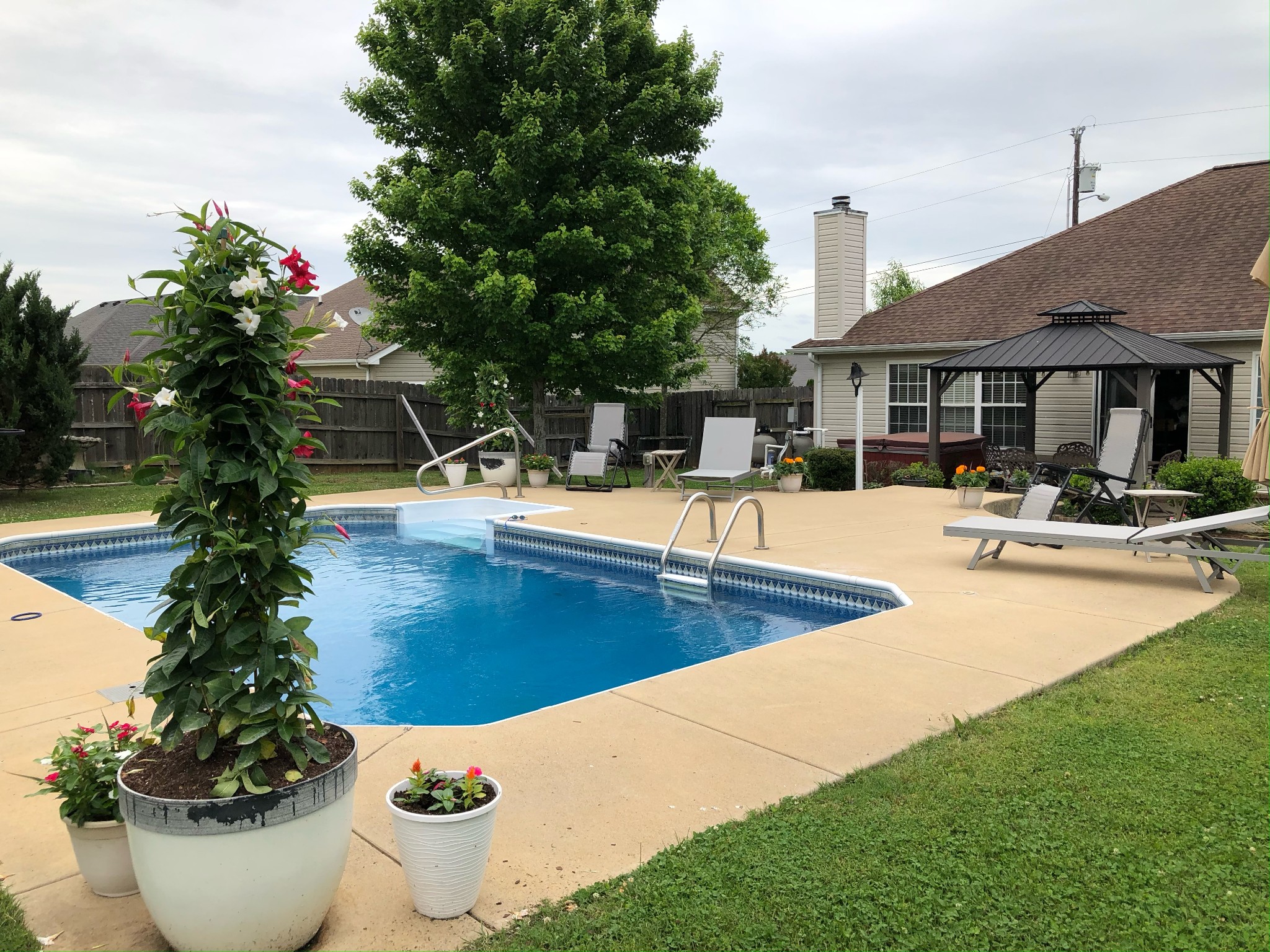 3329 Monoco Dr