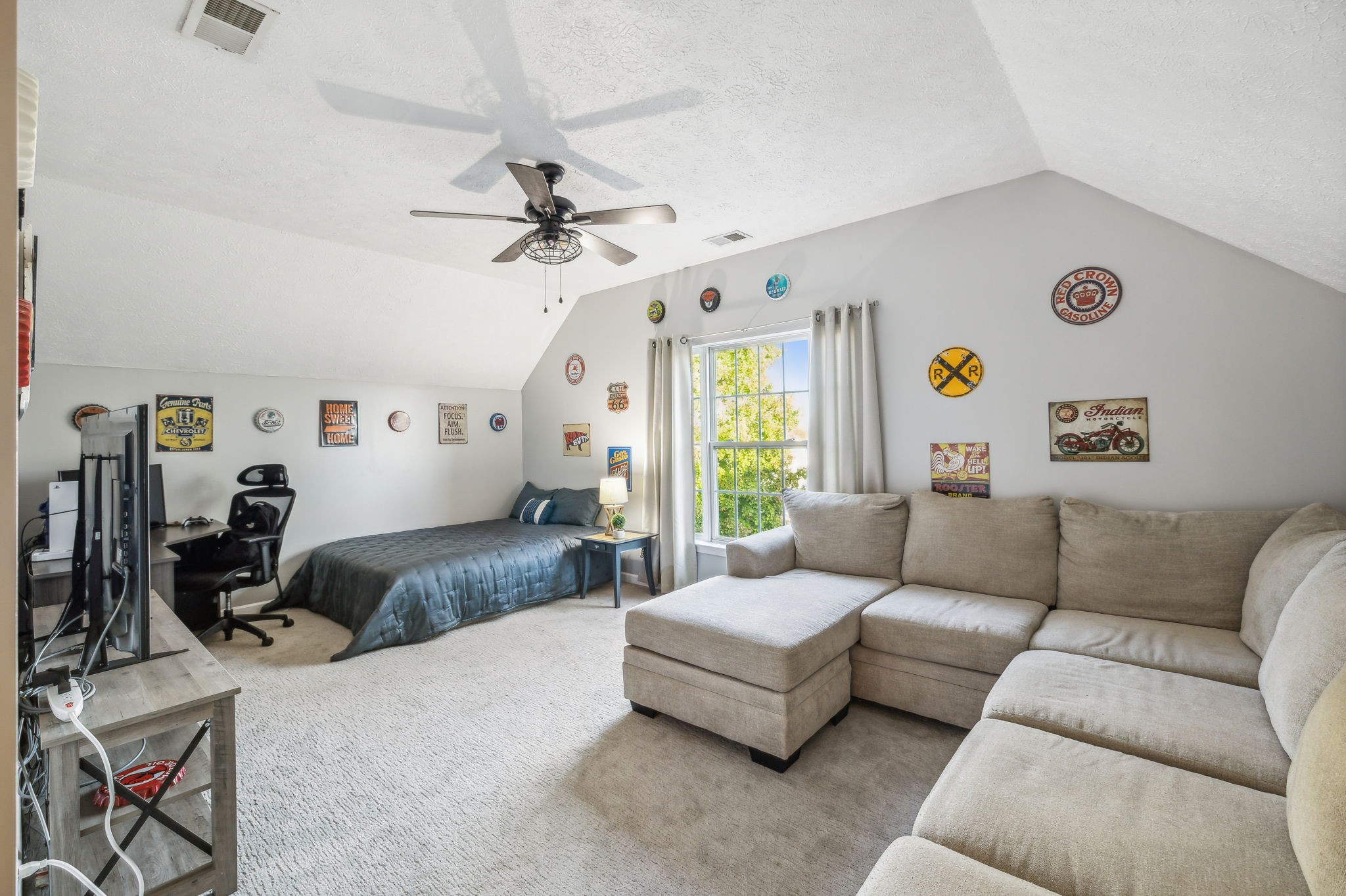 3329 Monoco Dr