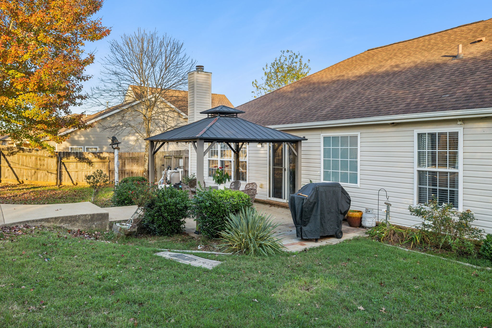 3329 Monoco Dr