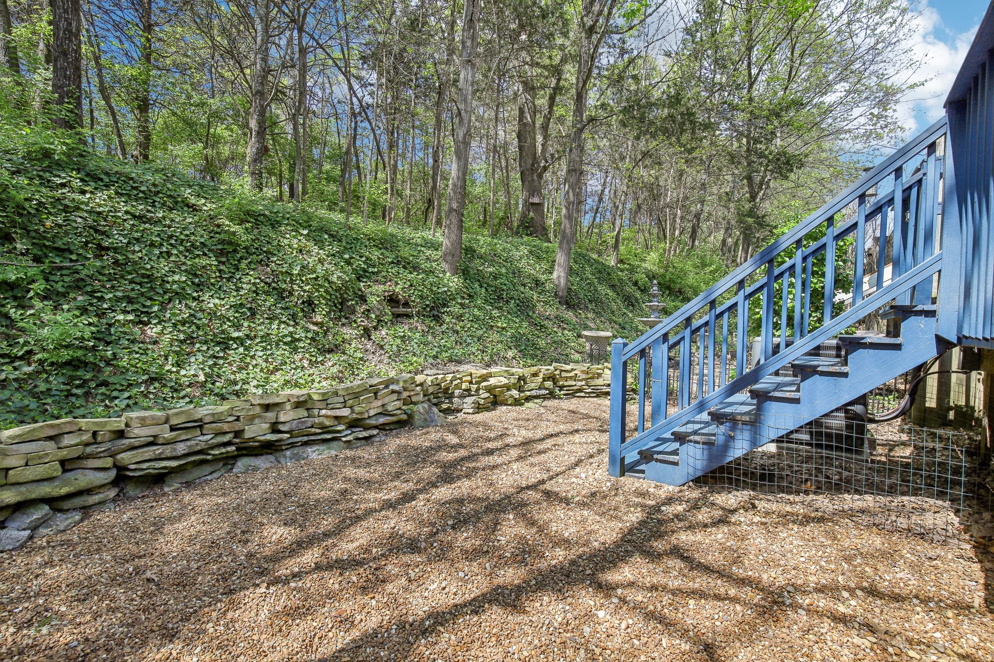 520 Huntington Ridge Dr