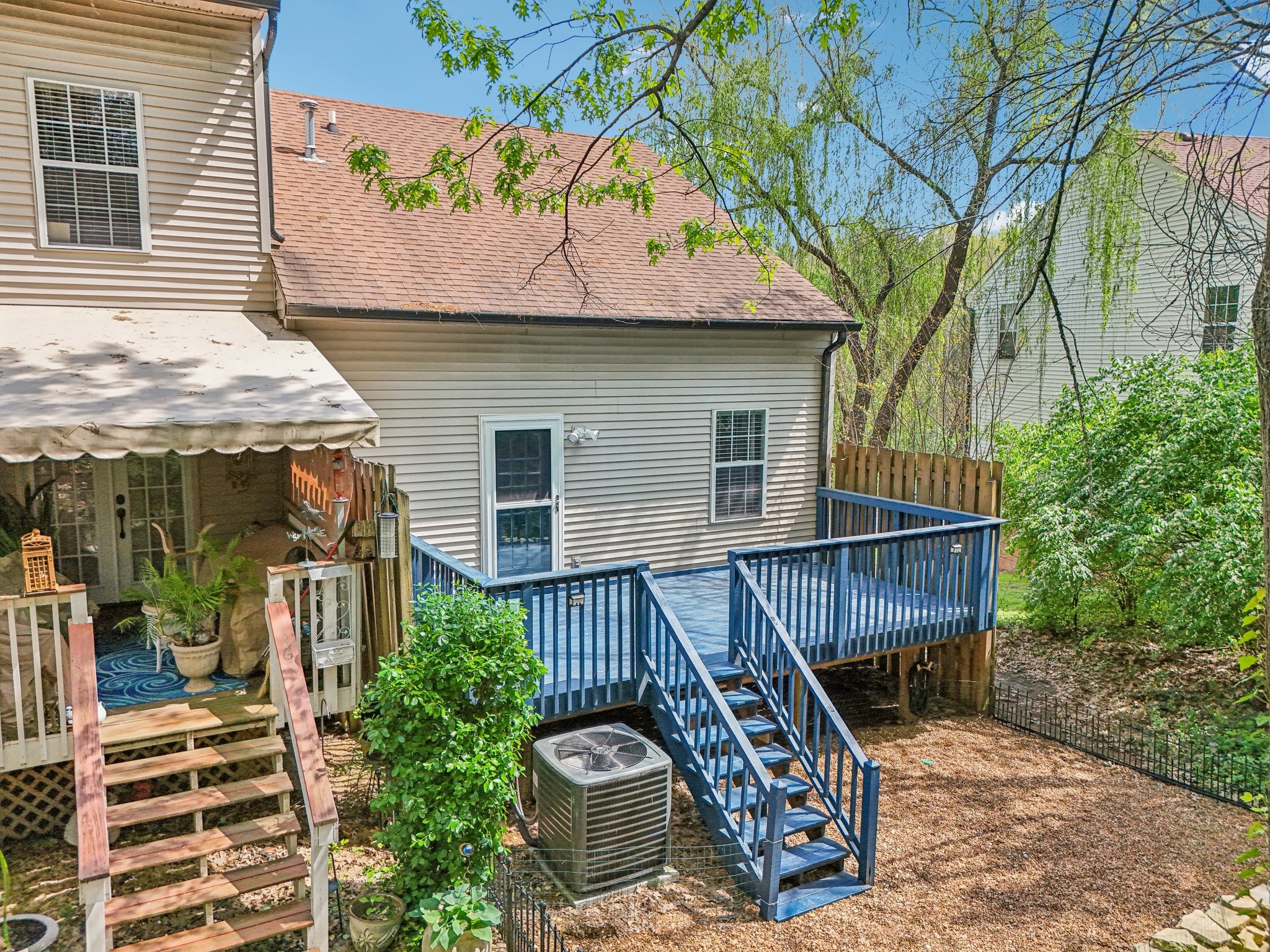 520 Huntington Ridge Dr