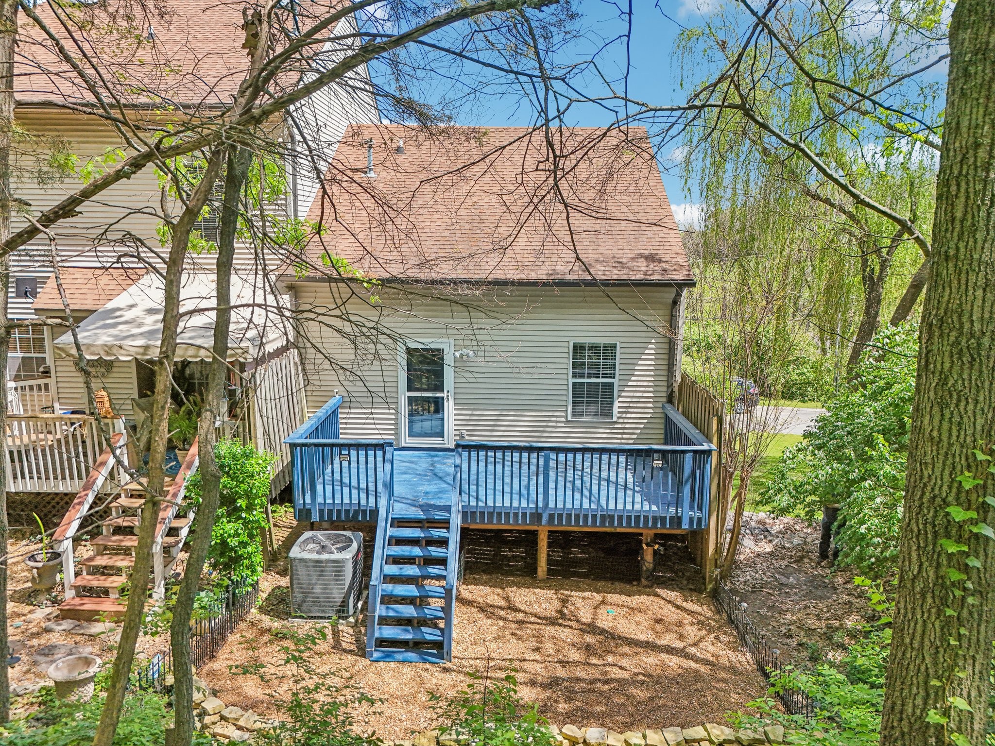 520 Huntington Ridge Dr