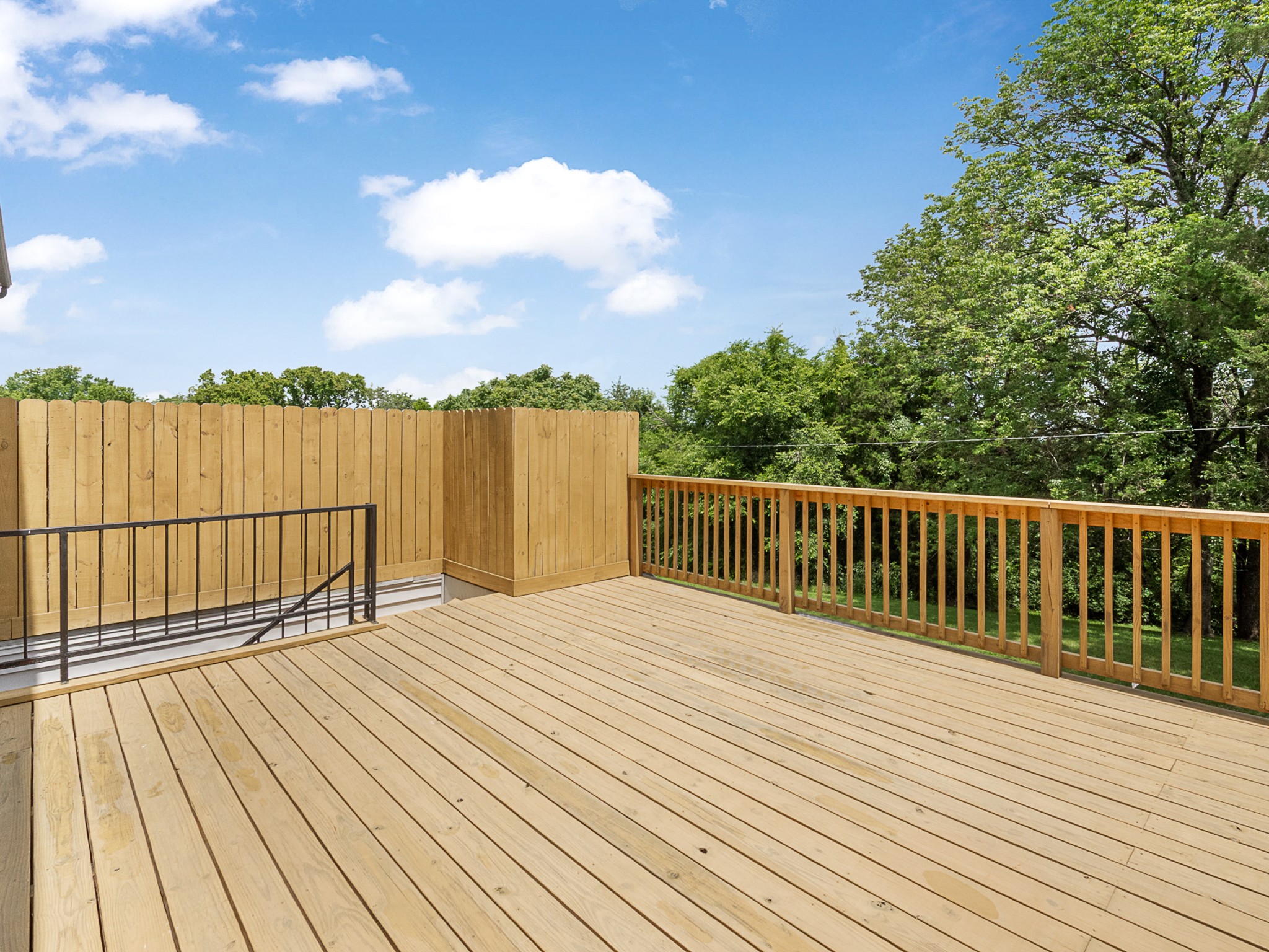 443 Huntington Ridge Dr