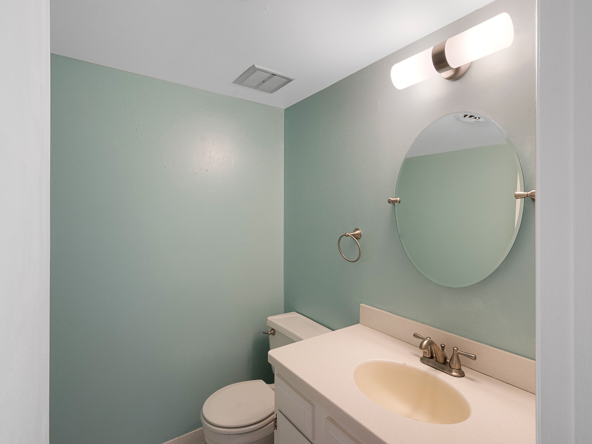 443 Huntington Ridge Dr