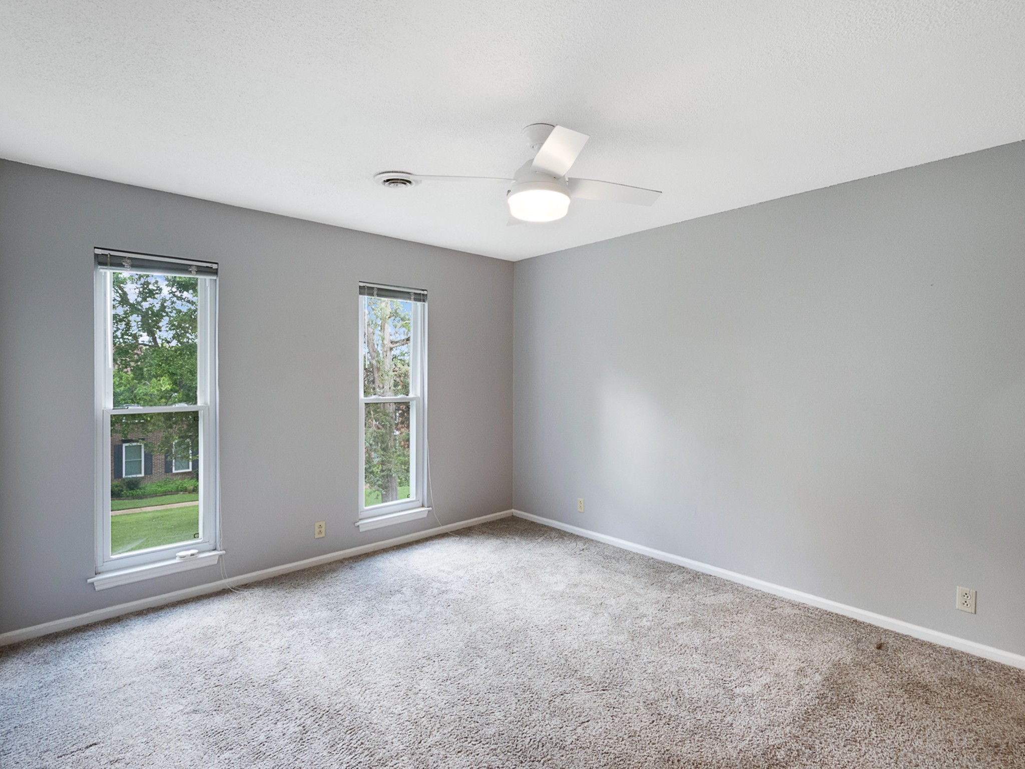 443 Huntington Ridge Dr