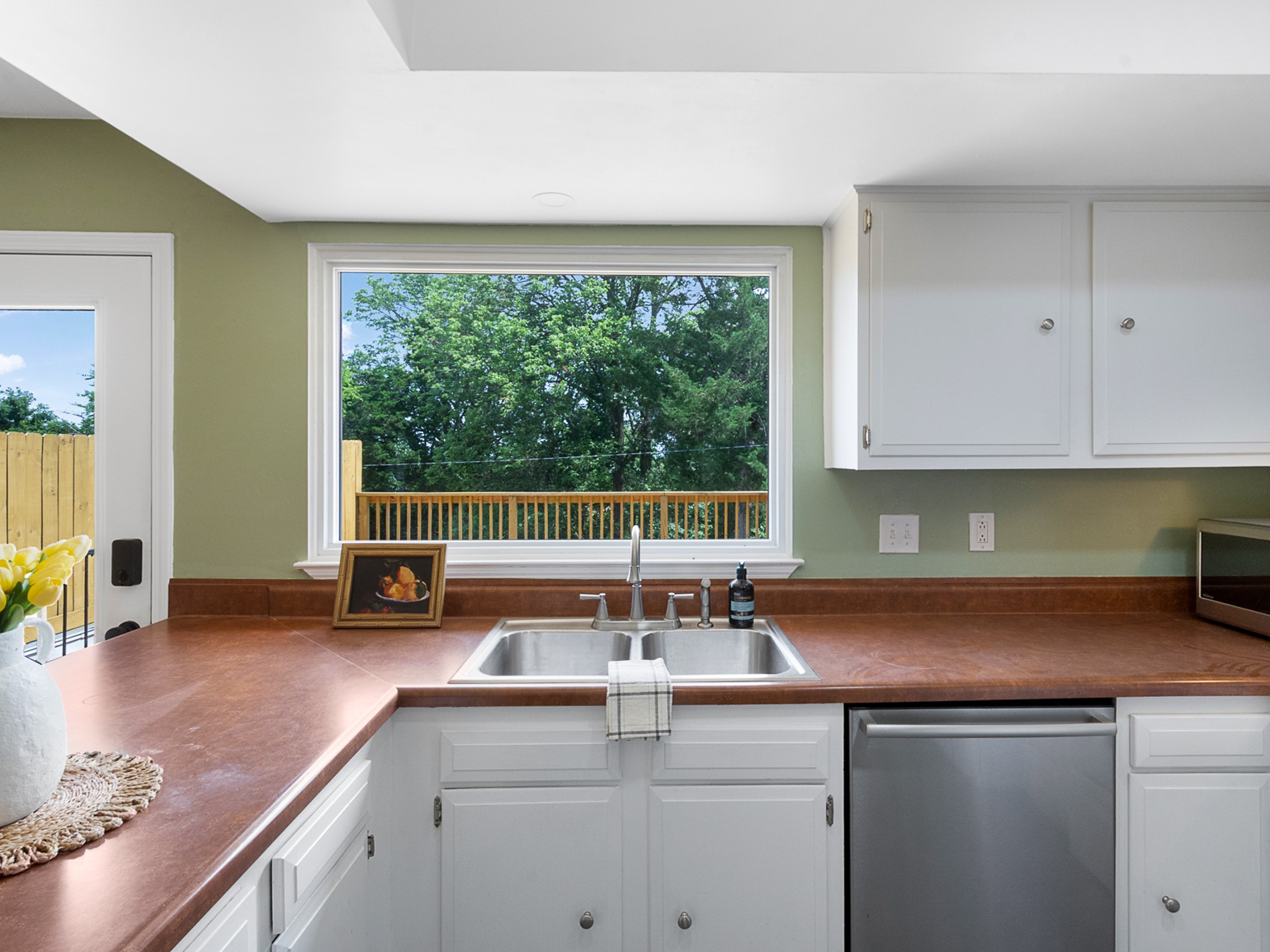 443 Huntington Ridge Dr