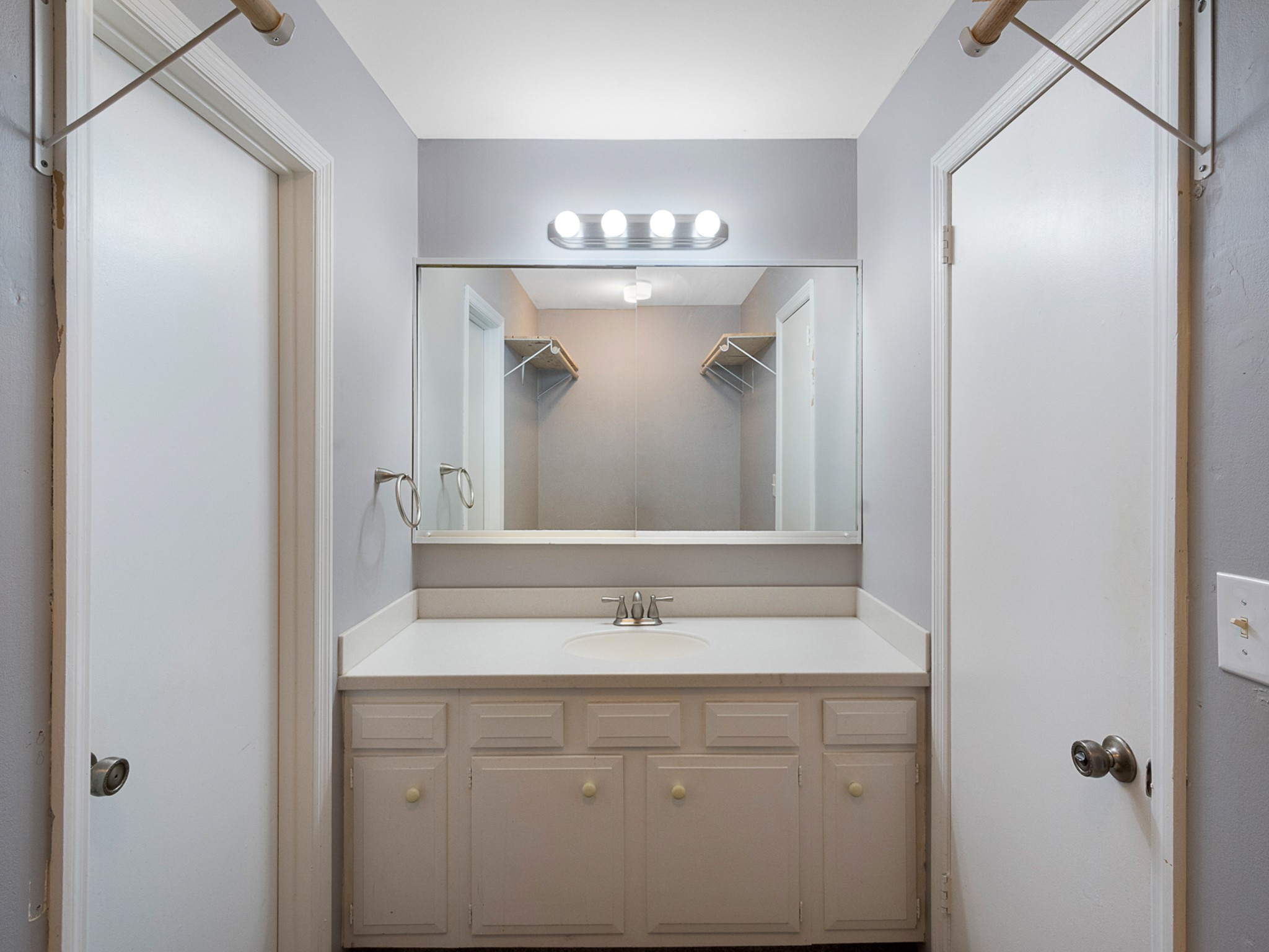 443 Huntington Ridge Dr