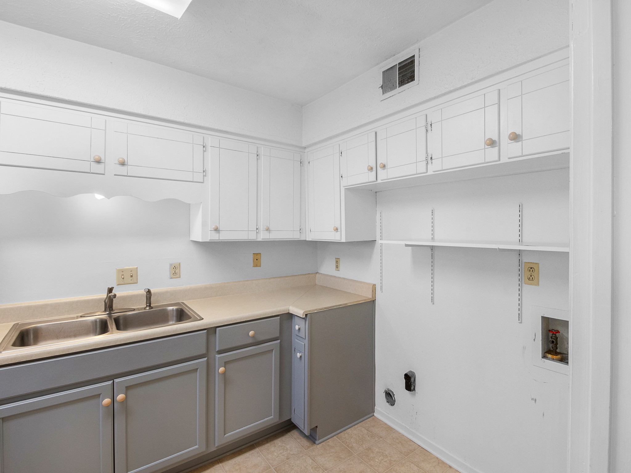 5324 Edmondson Pike Unit: 2