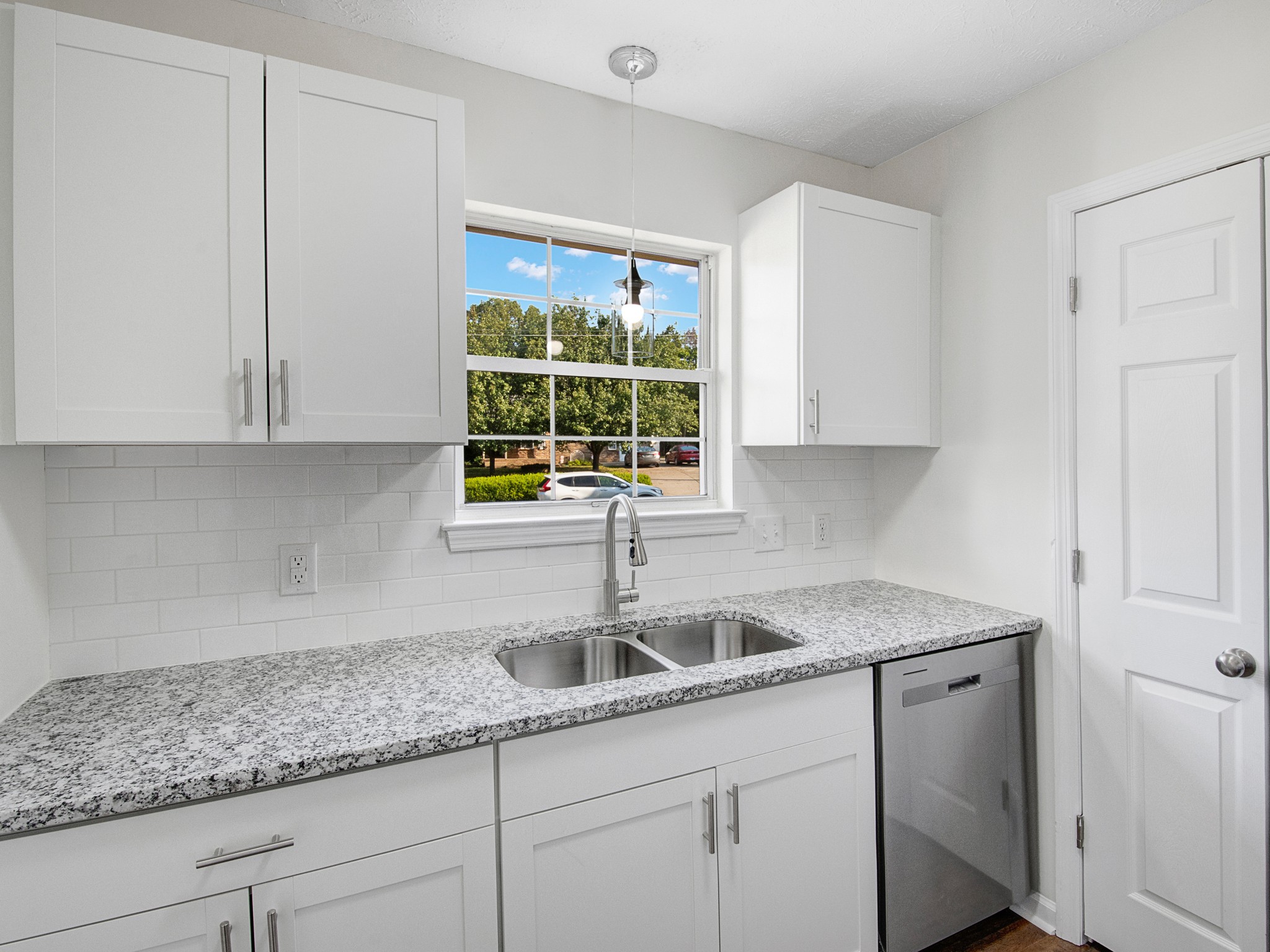 1412 Saint Edmonds Ct