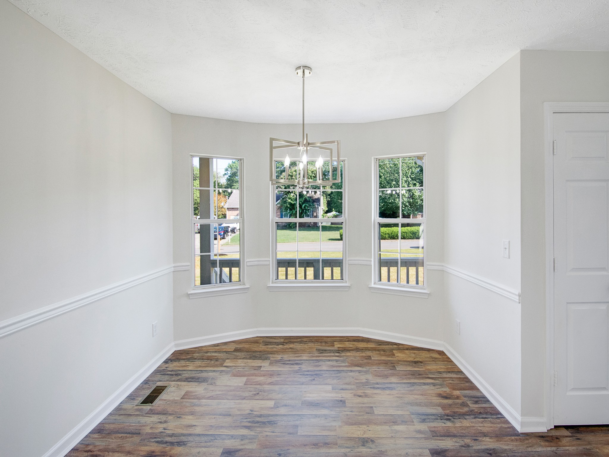 1412 Saint Edmonds Ct