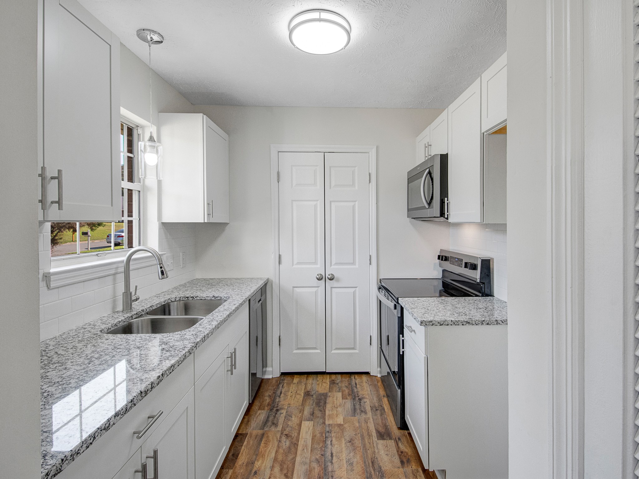 1412 Saint Edmonds Ct