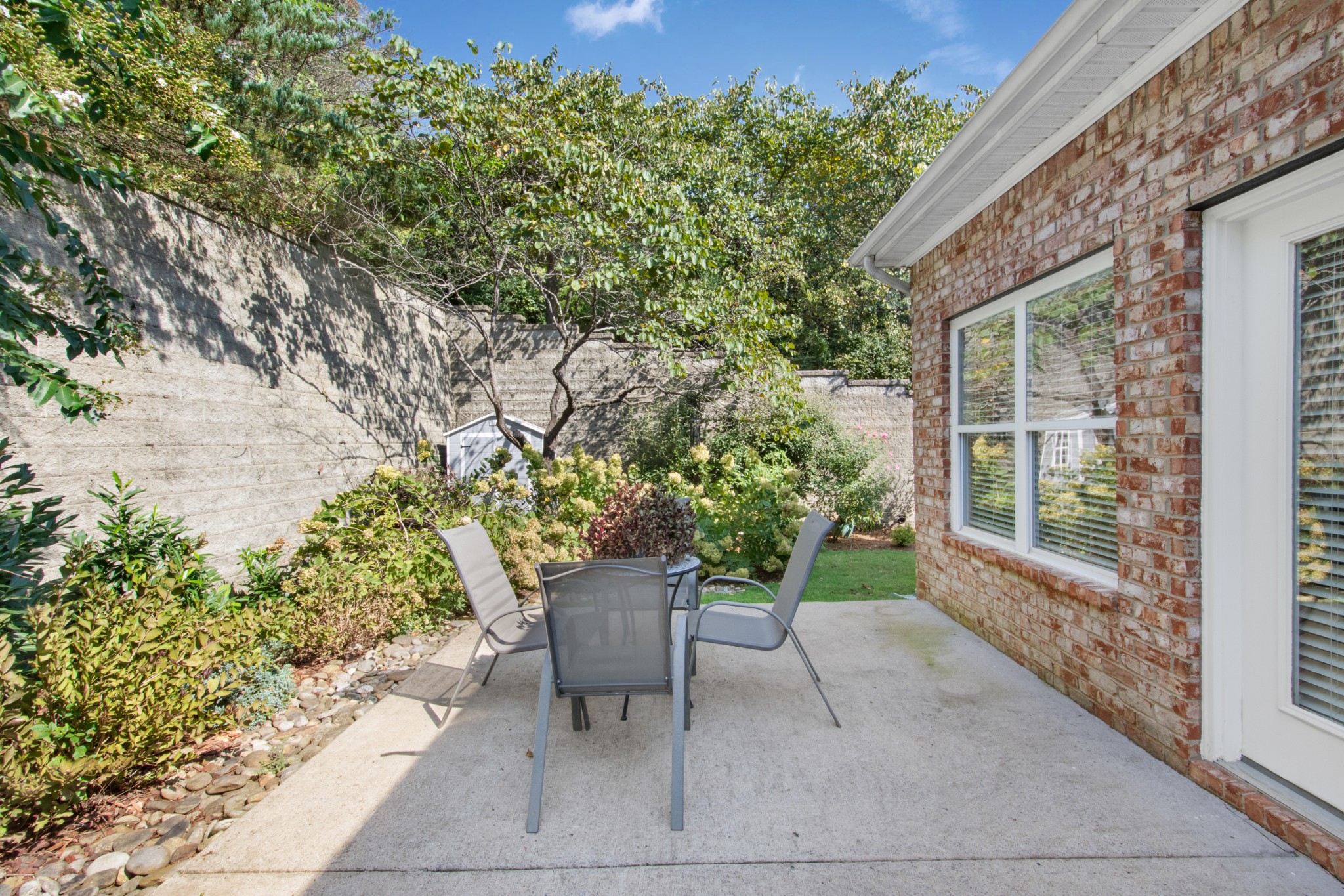 836 Barrington Place Dr