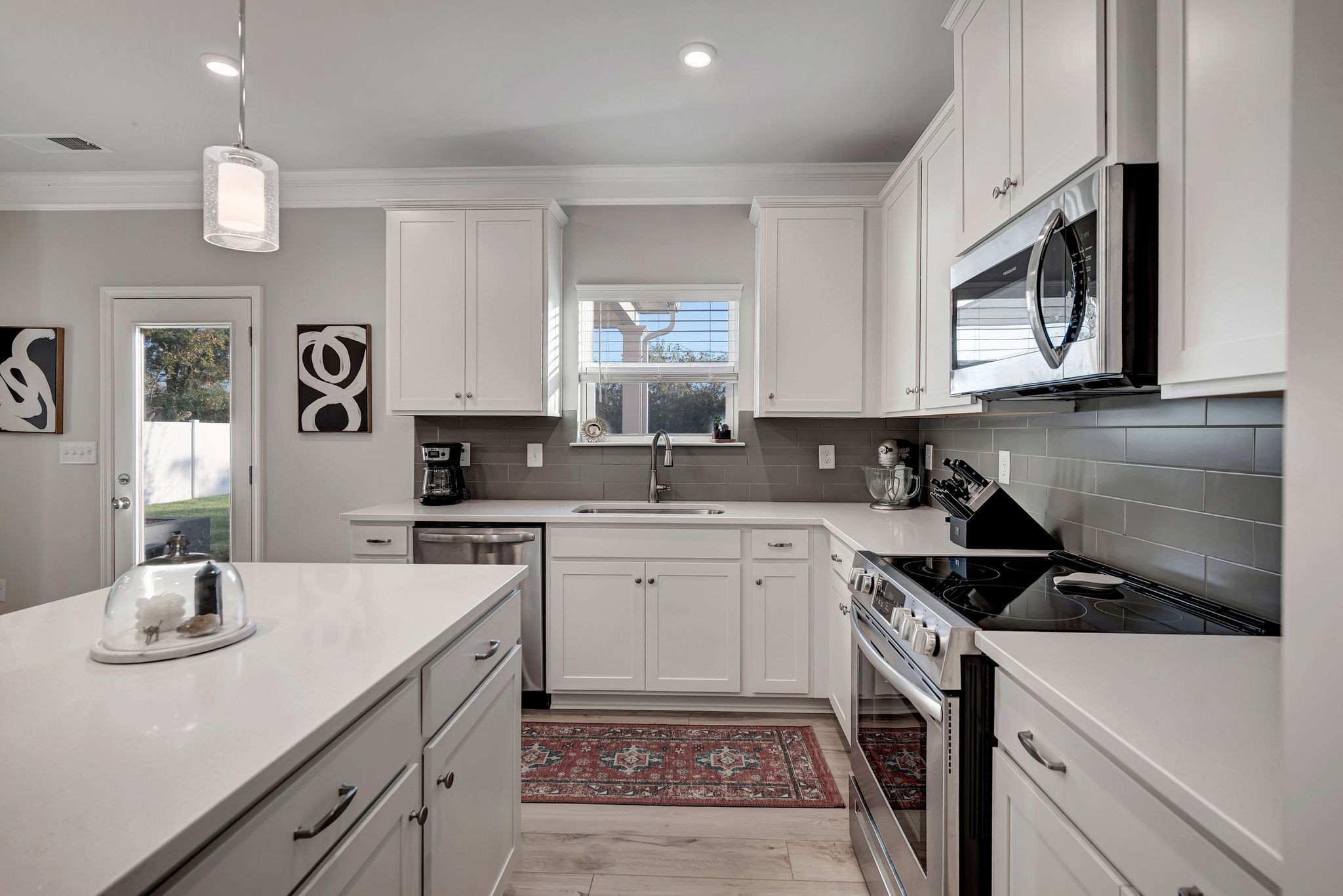 1236 Arroyo Dr