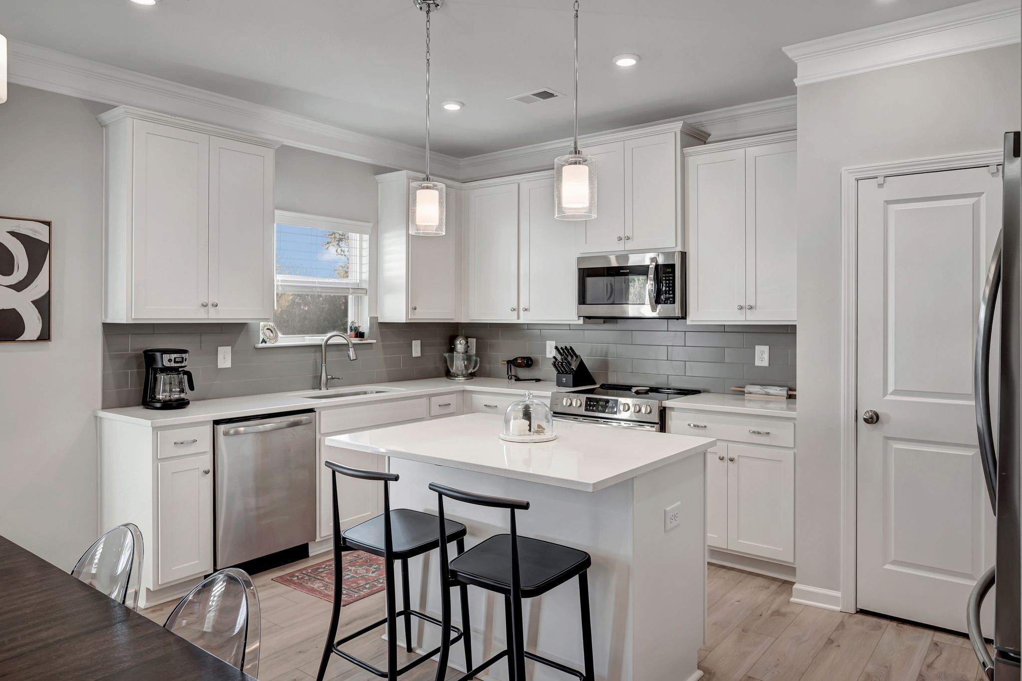 1236 Arroyo Dr