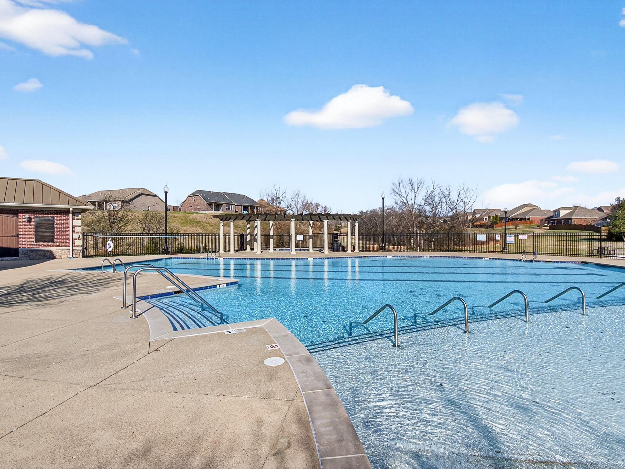 1560 Cedarbrooke Ln