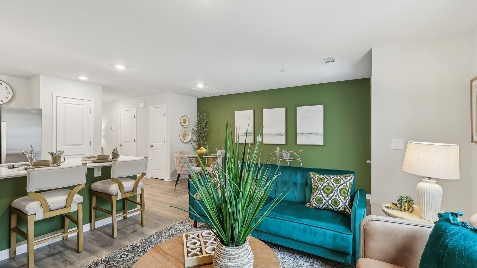 1337 Churchill Lane
