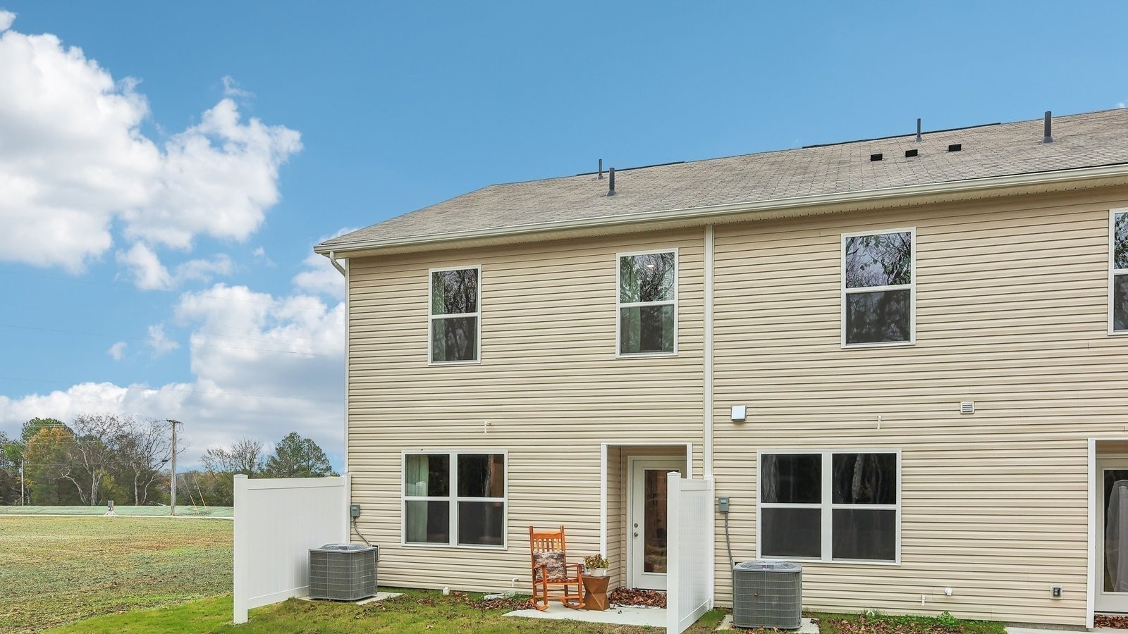 1337 Churchill Lane