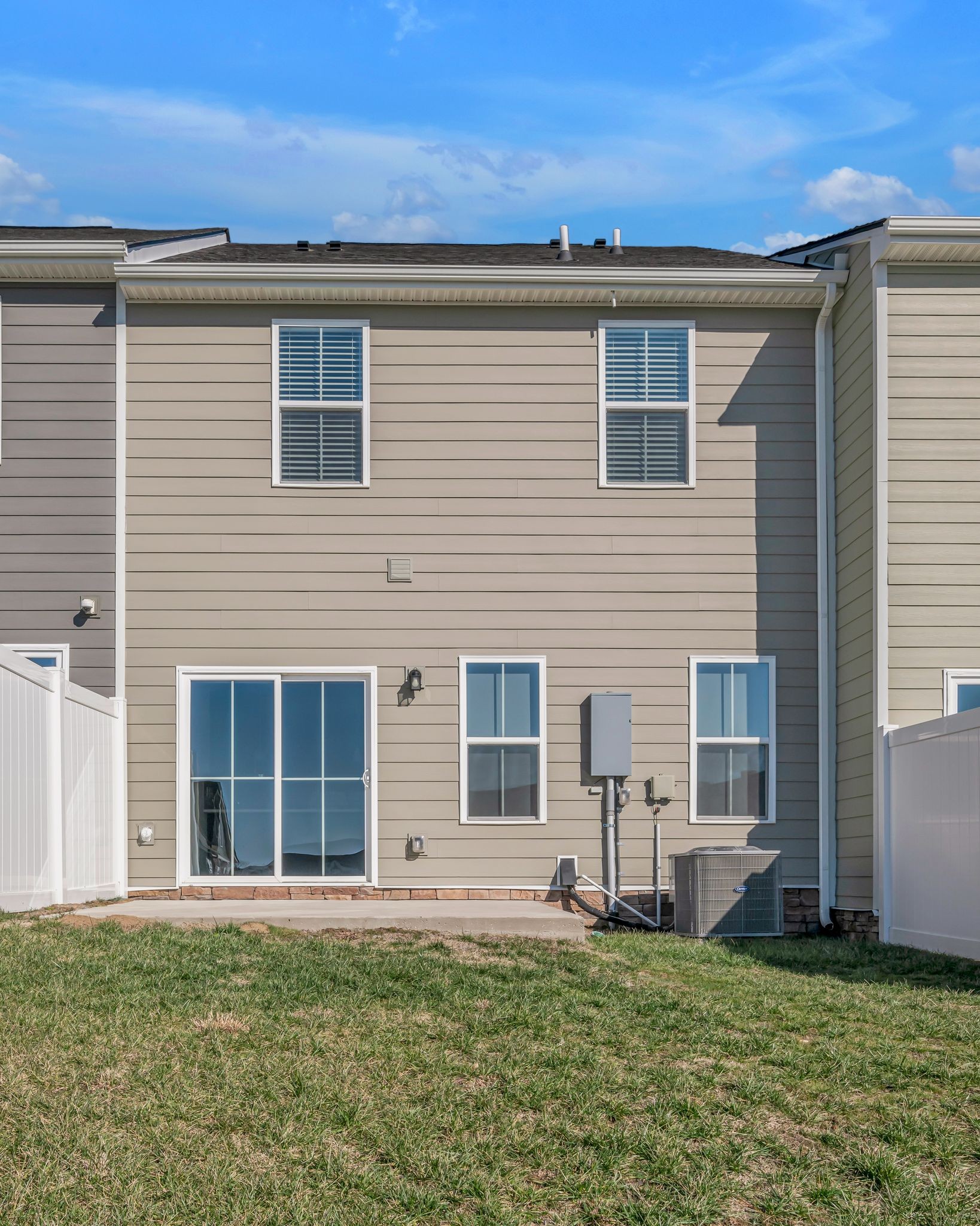 1043 Clendening Dr