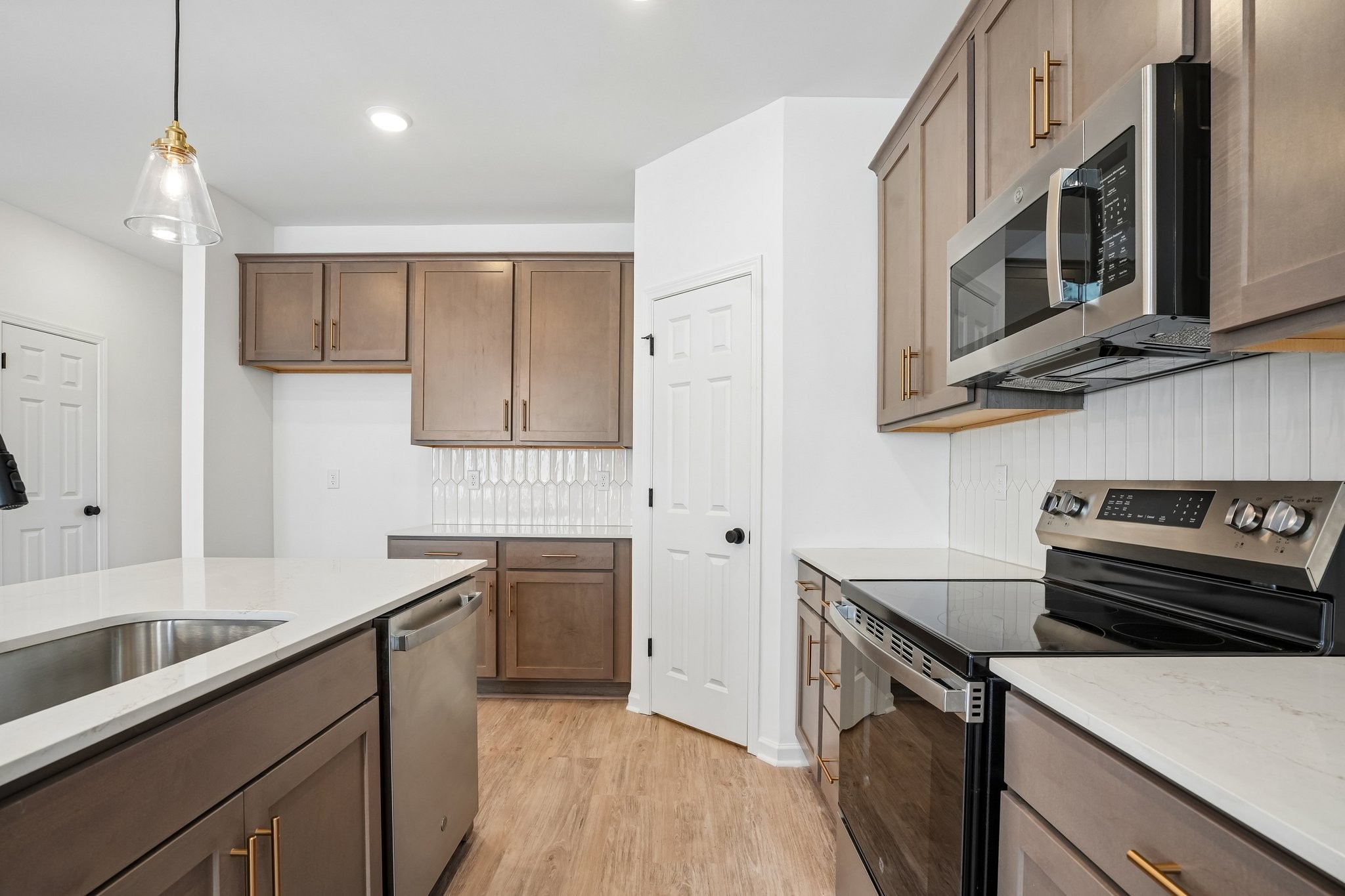 2900 Suzanne Landon Dr Unit: D4