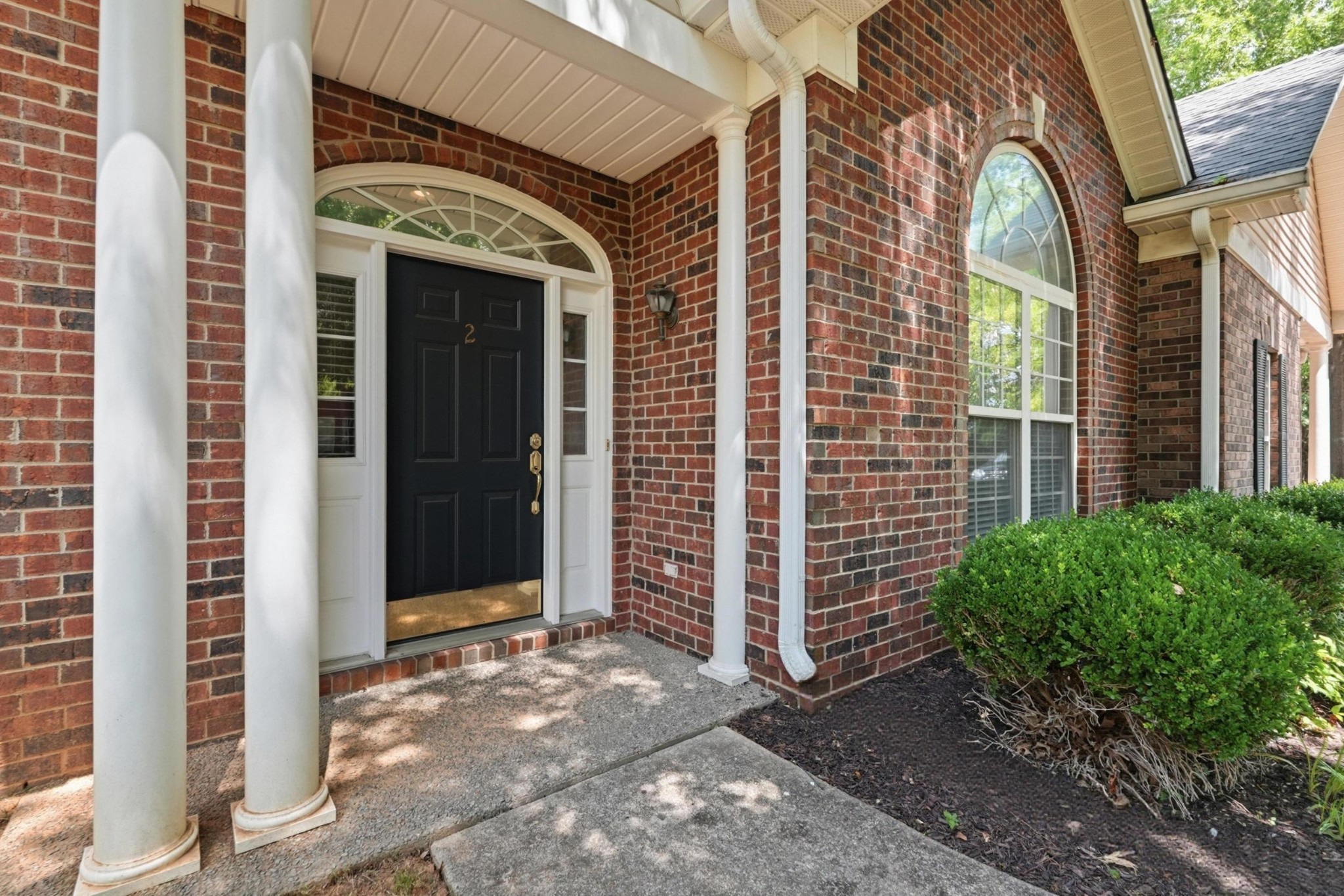 2 Hosier Ct