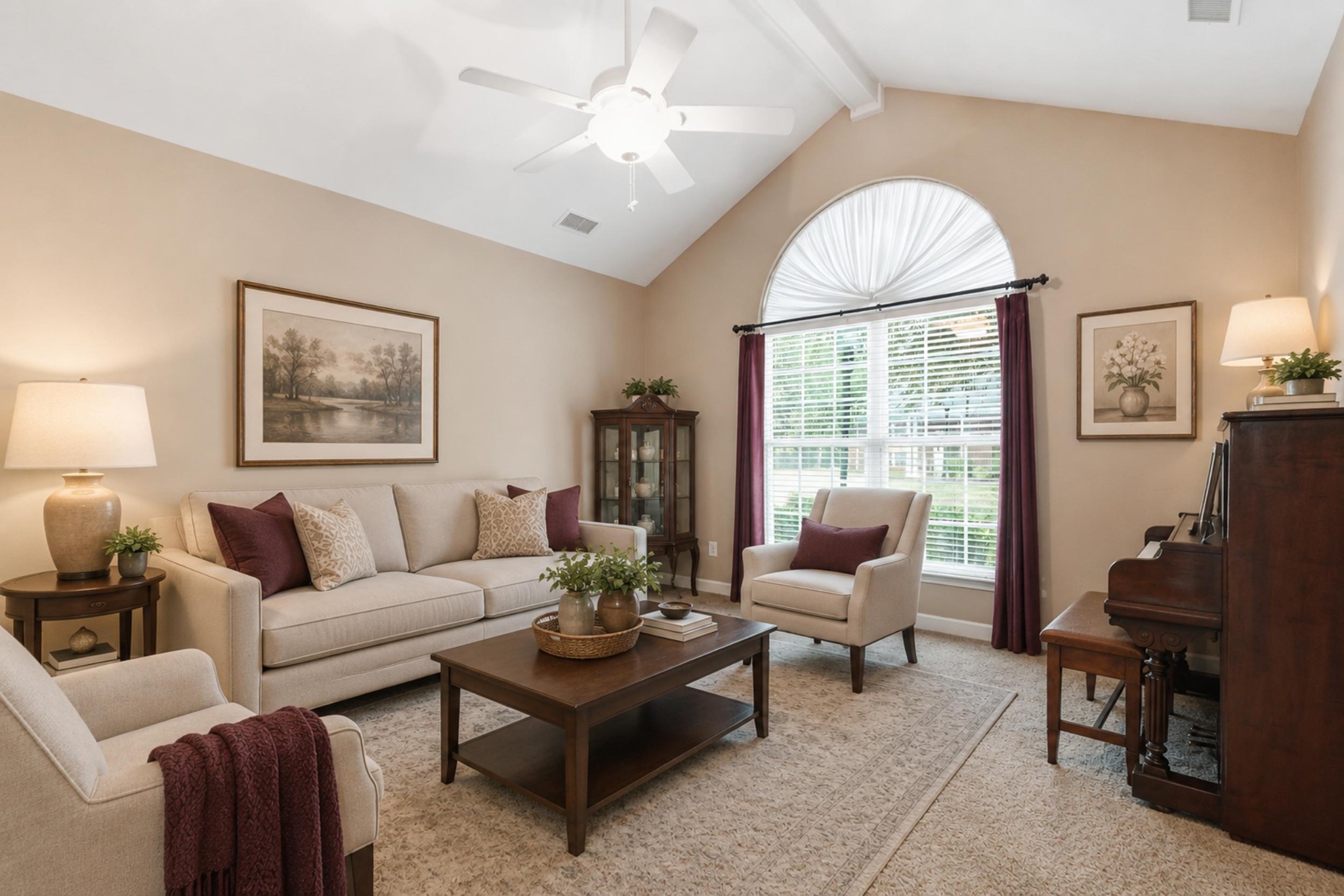2 Hosier Ct
