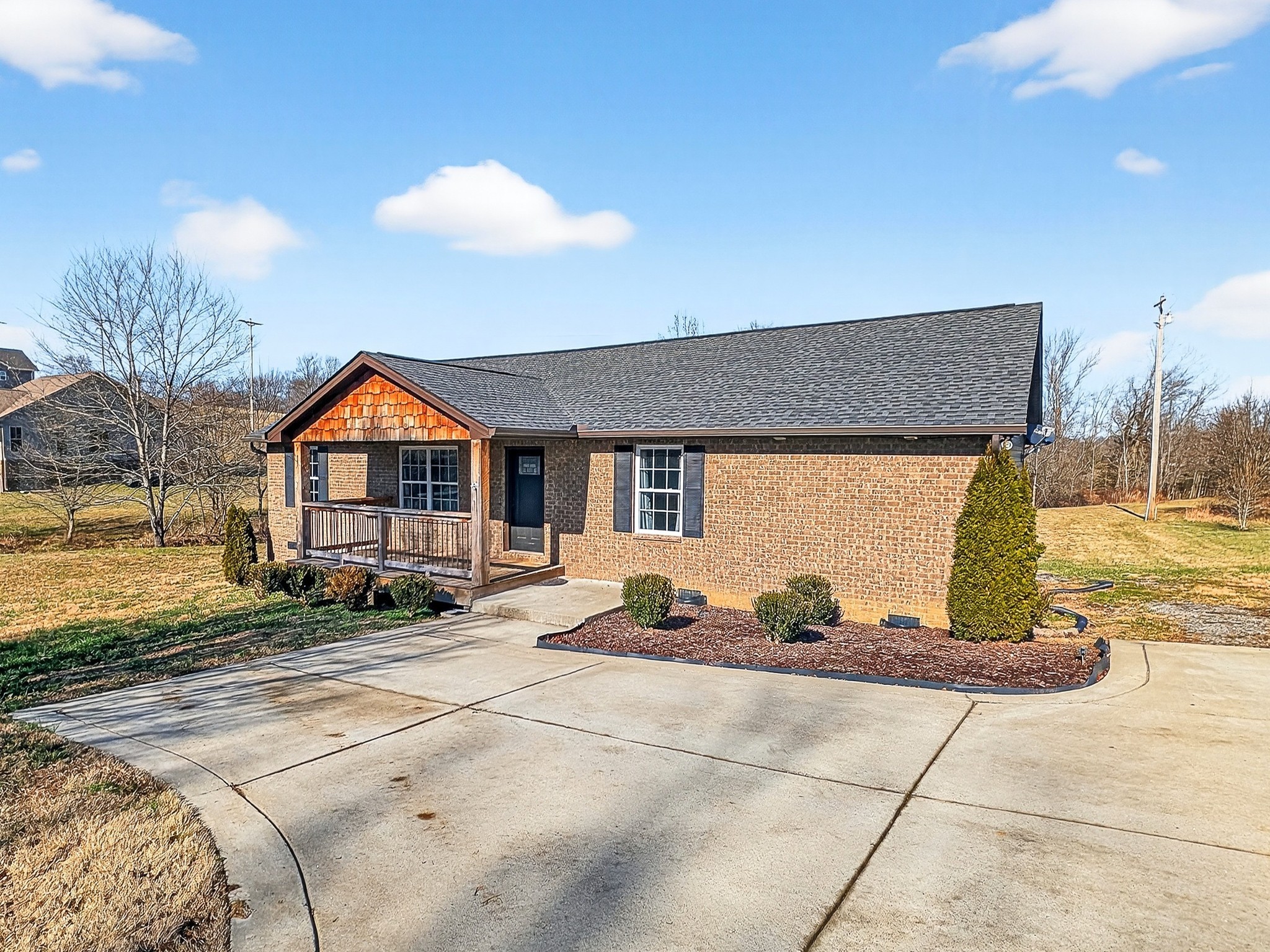 621 Womack Rd