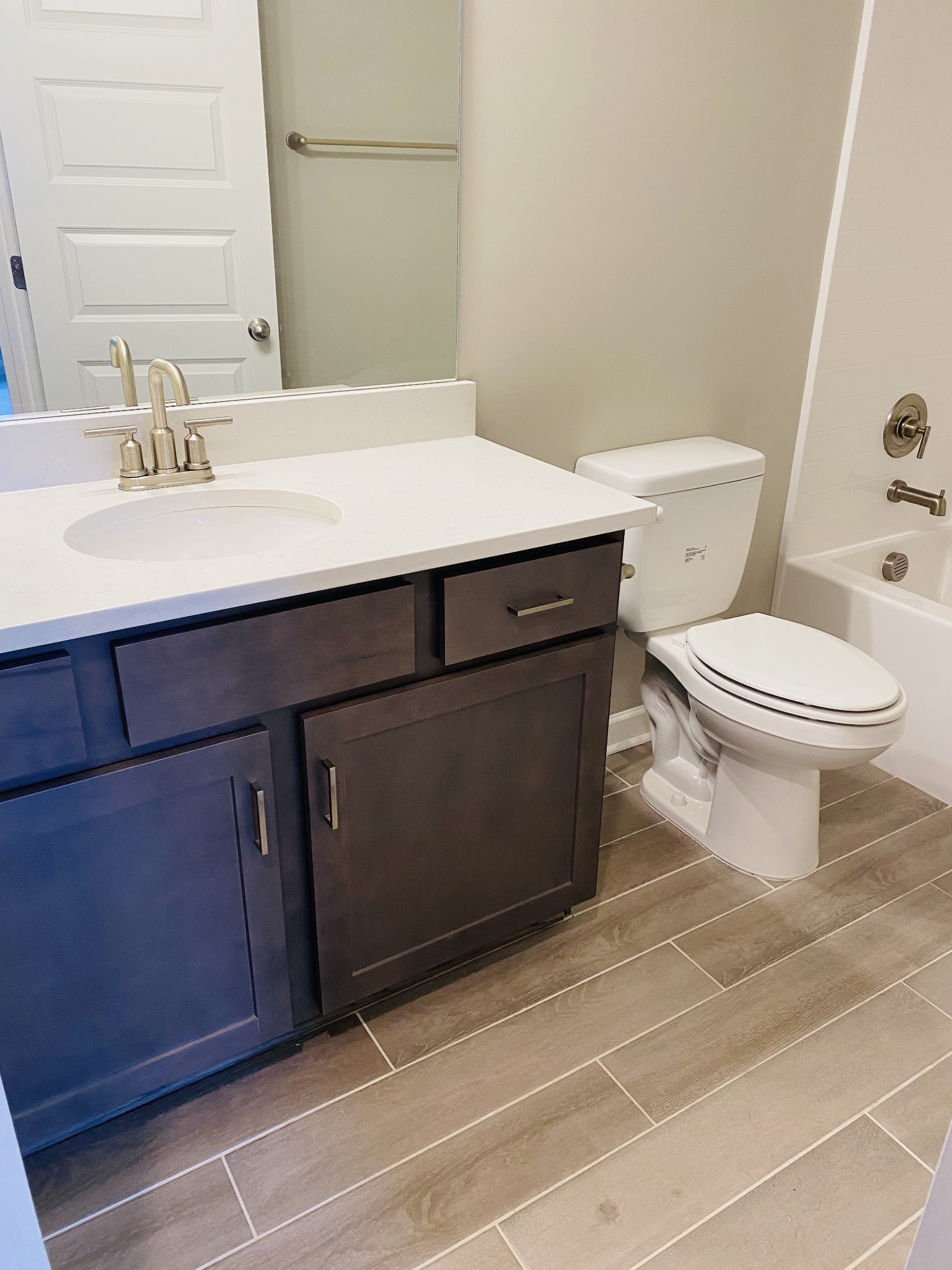 352 Banbury Dr