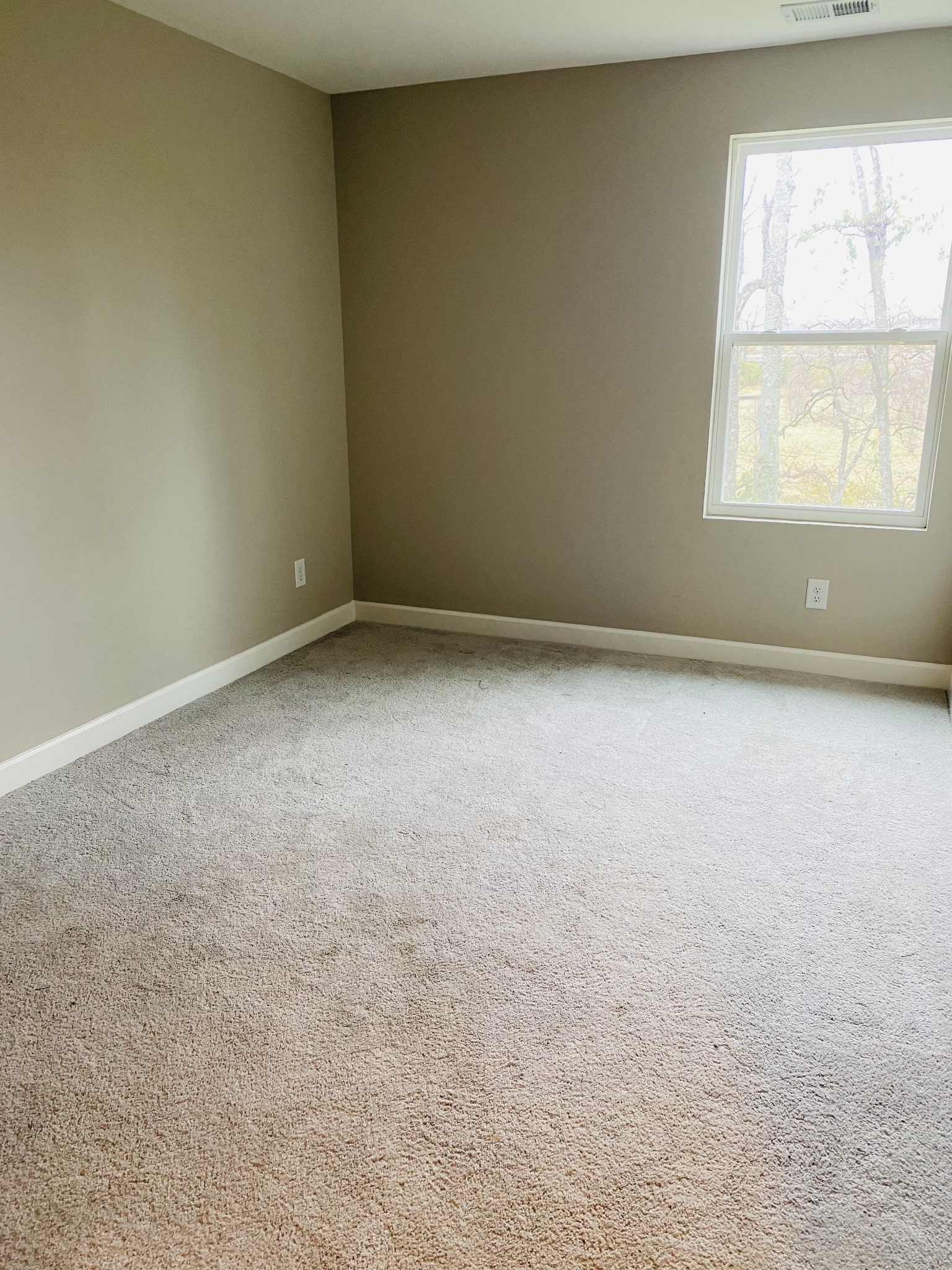 352 Banbury Dr