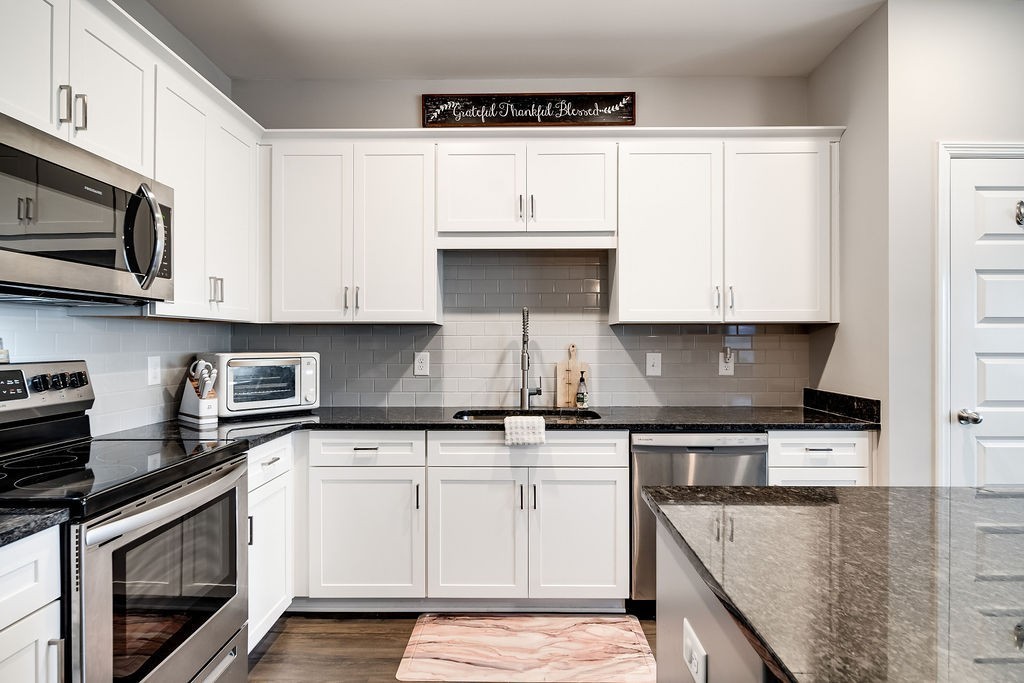 352 Banbury Dr