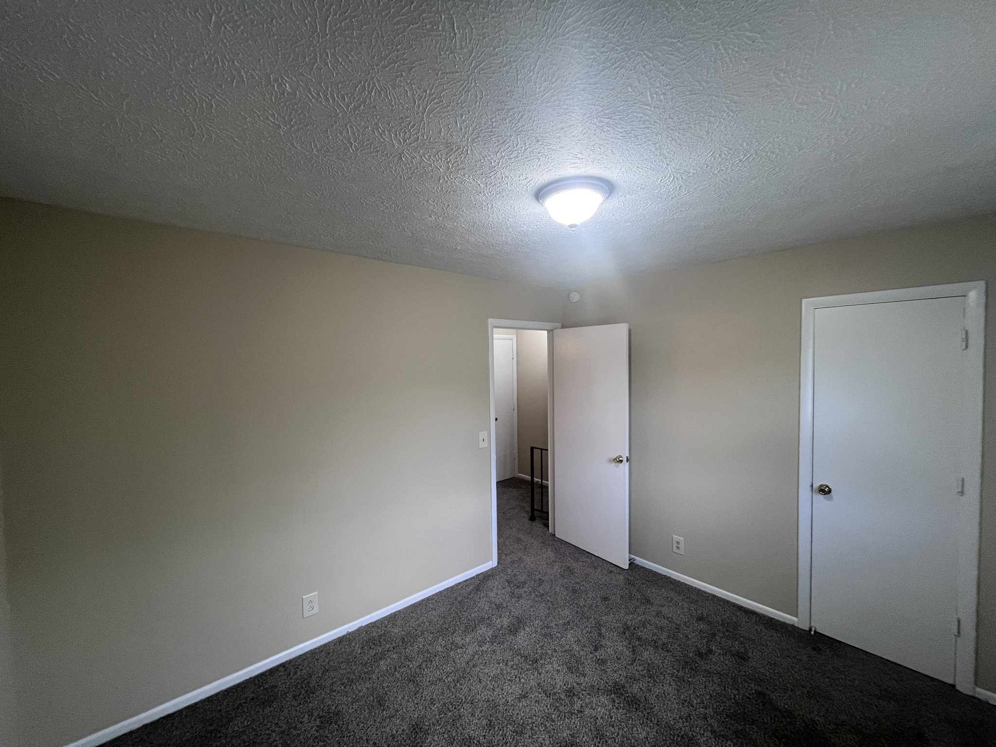400 Gillespie Ct