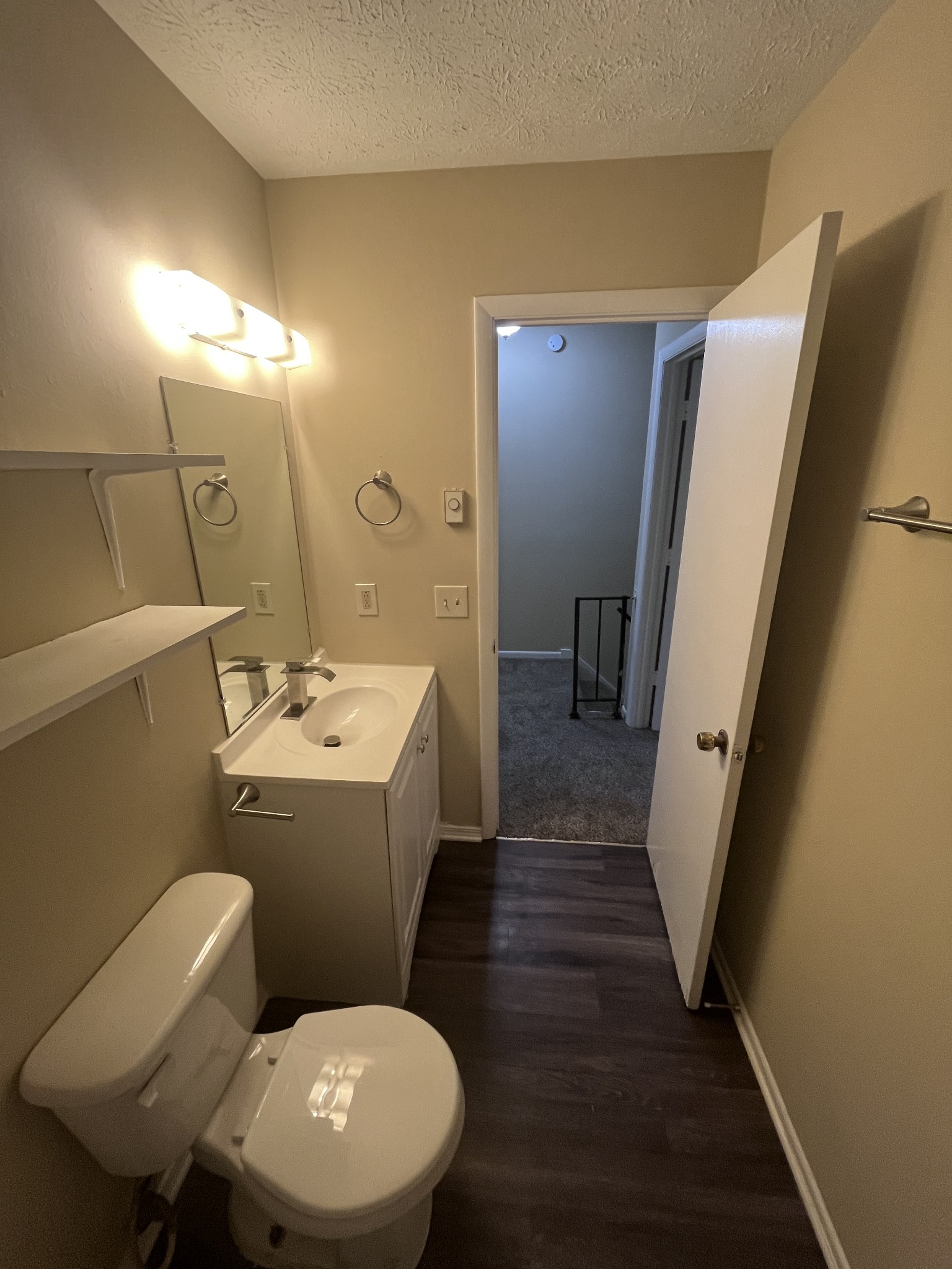 400 Gillespie Ct