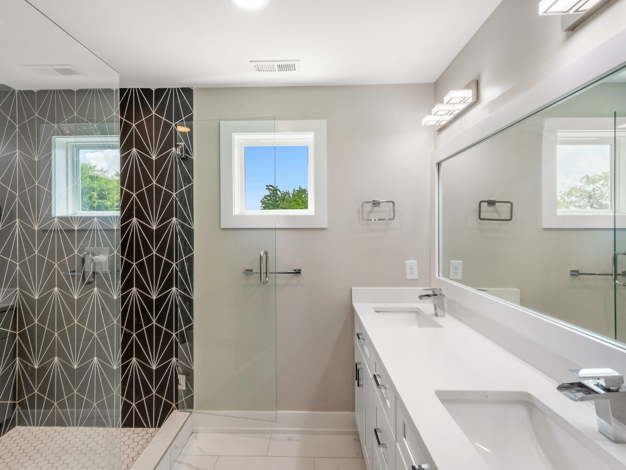 2116 Courtney Ave Unit: A